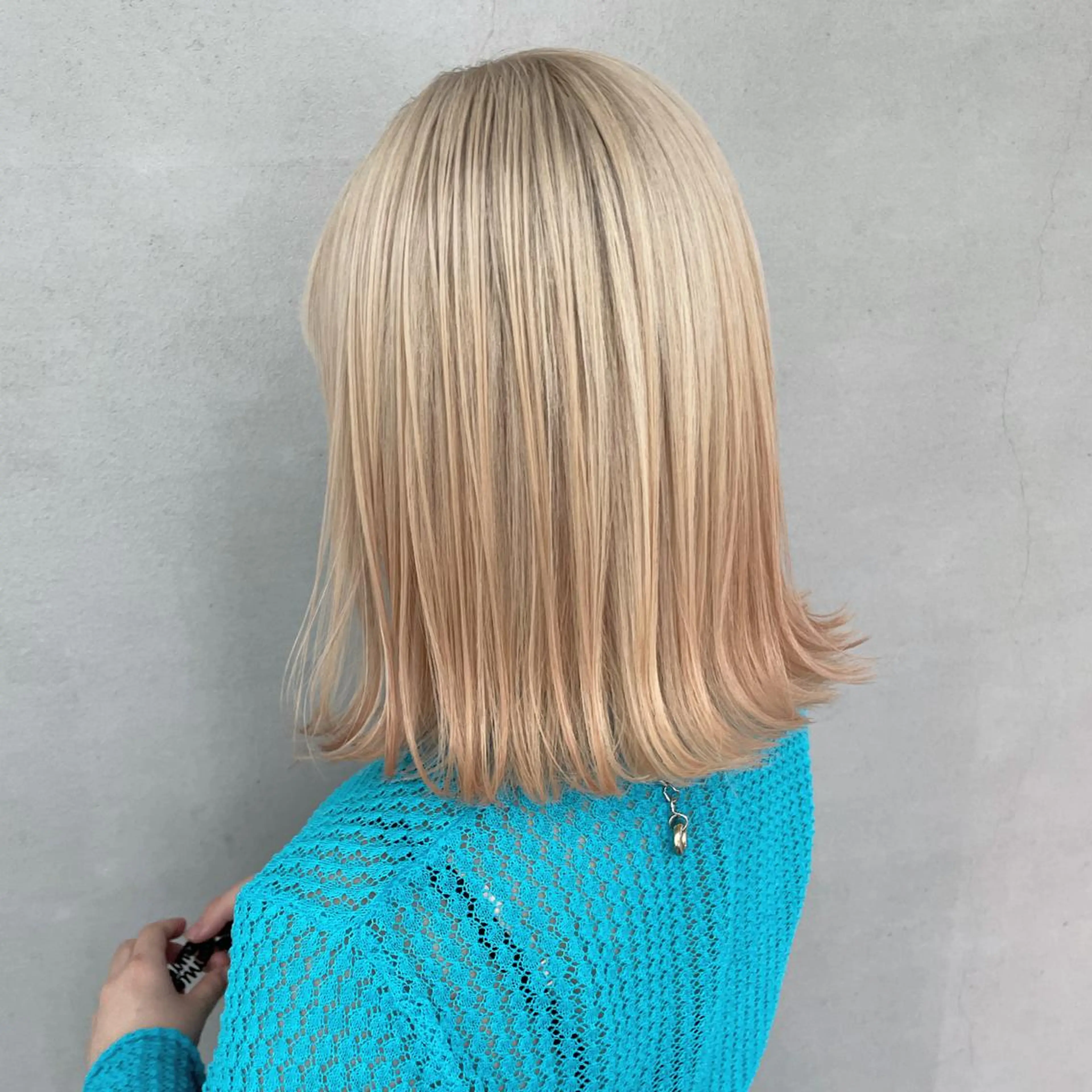 ショート カラー miyu ハイトーン/レイヤーのヘアスタイル