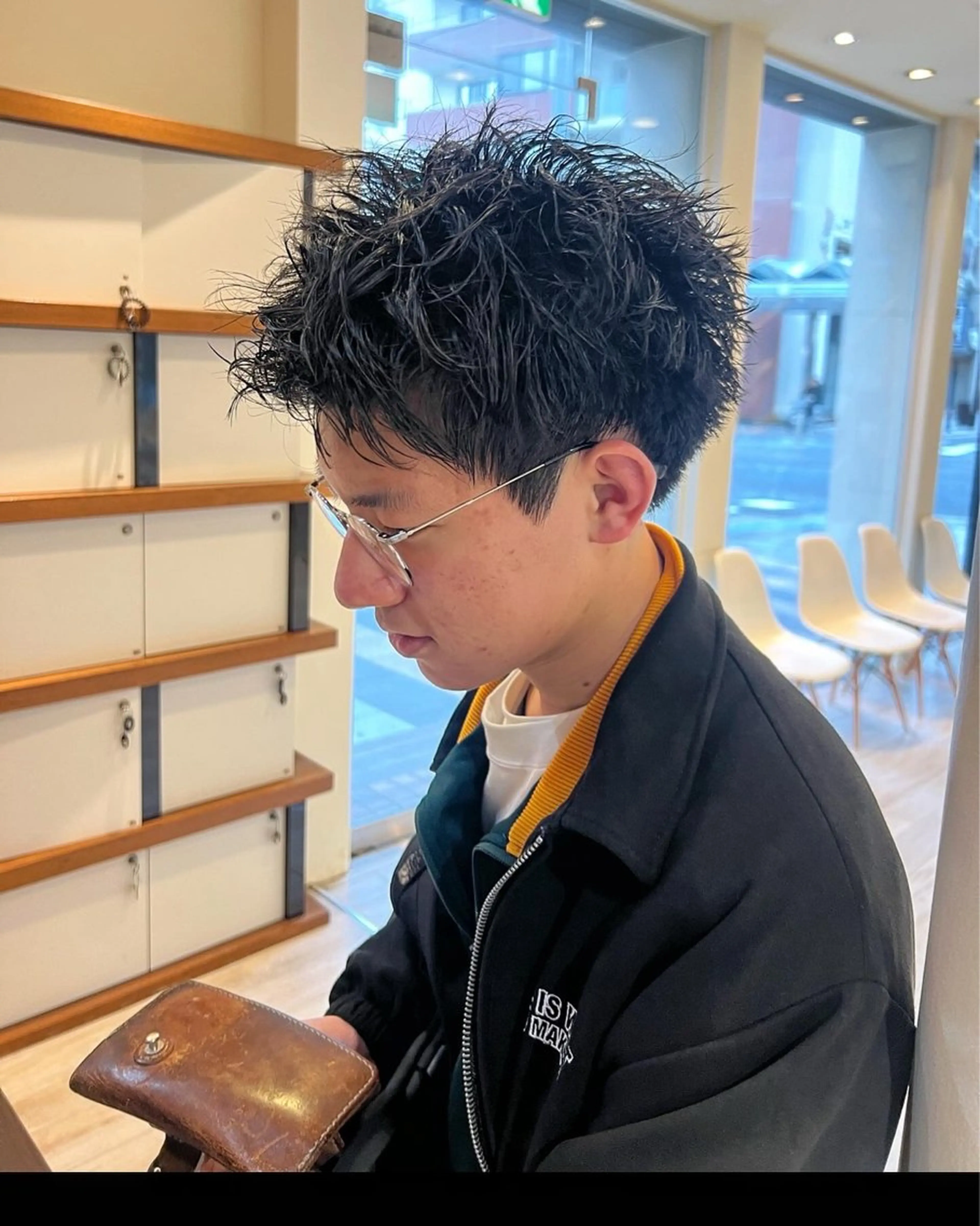 パーマ メンズ スパイキーショート カット パーマ Ore🫧タナカマヤ /柔らかい質感カラーのヘアスタイル