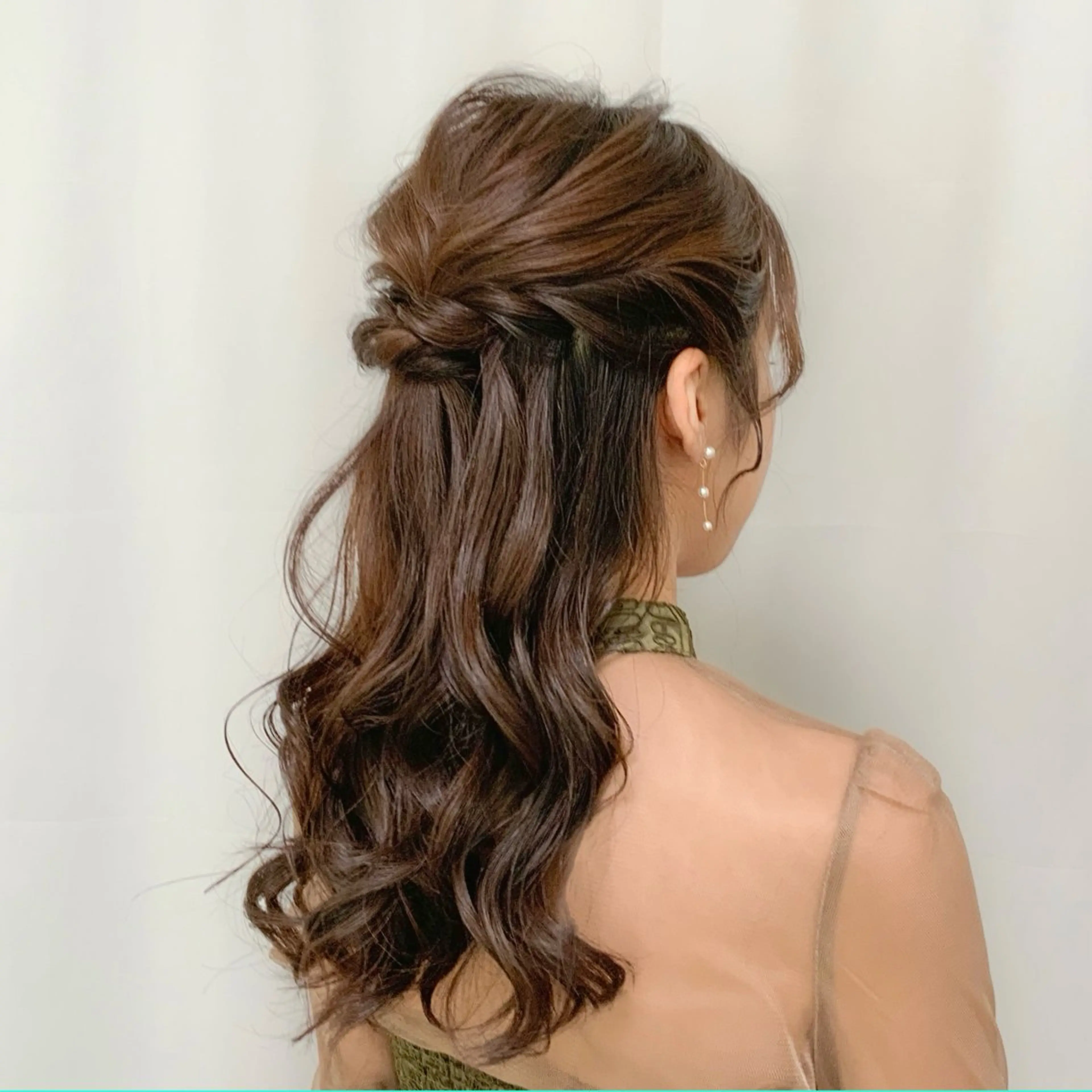 ヘアアレンジ ハーフアップ ヘアセット リクエスト受付中🪞 CHATEAUのヘアスタイル