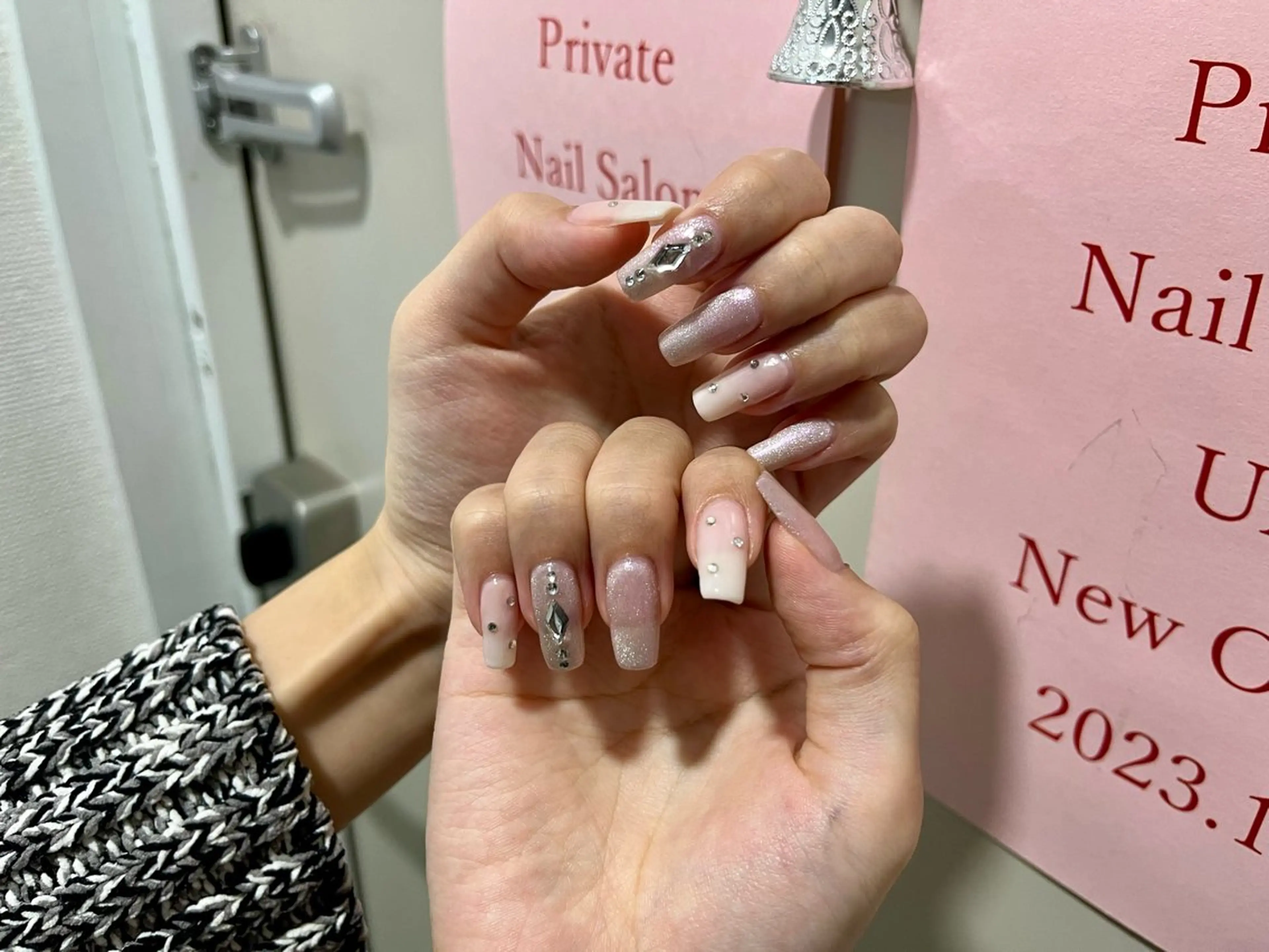 ネイル マグネットネイル シンプルネイル NailByua 武蔵新城徒歩4分のネイルデザイン