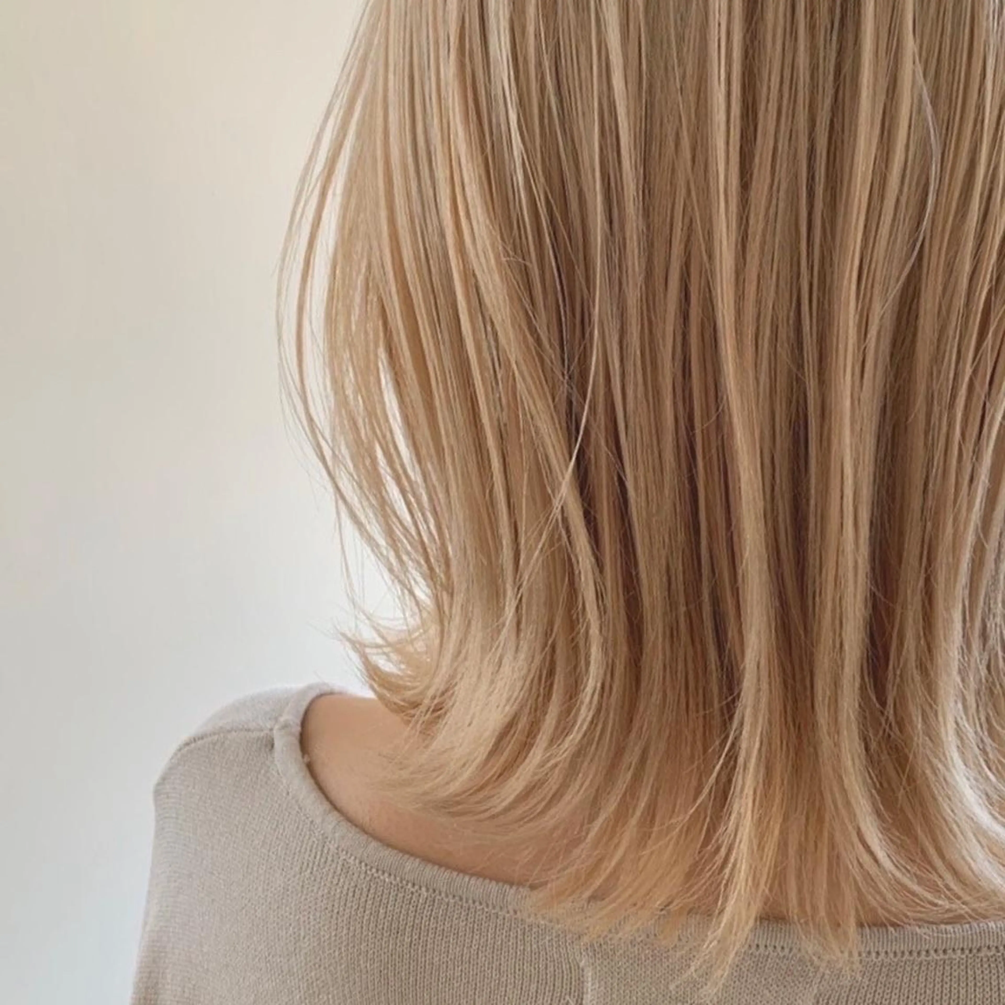 ミディアム カラー ブリーチ カット ヘアカラー トリートメント 🍀ブリーチ/艶カラ ー🍀 コイケのヘアスタイル