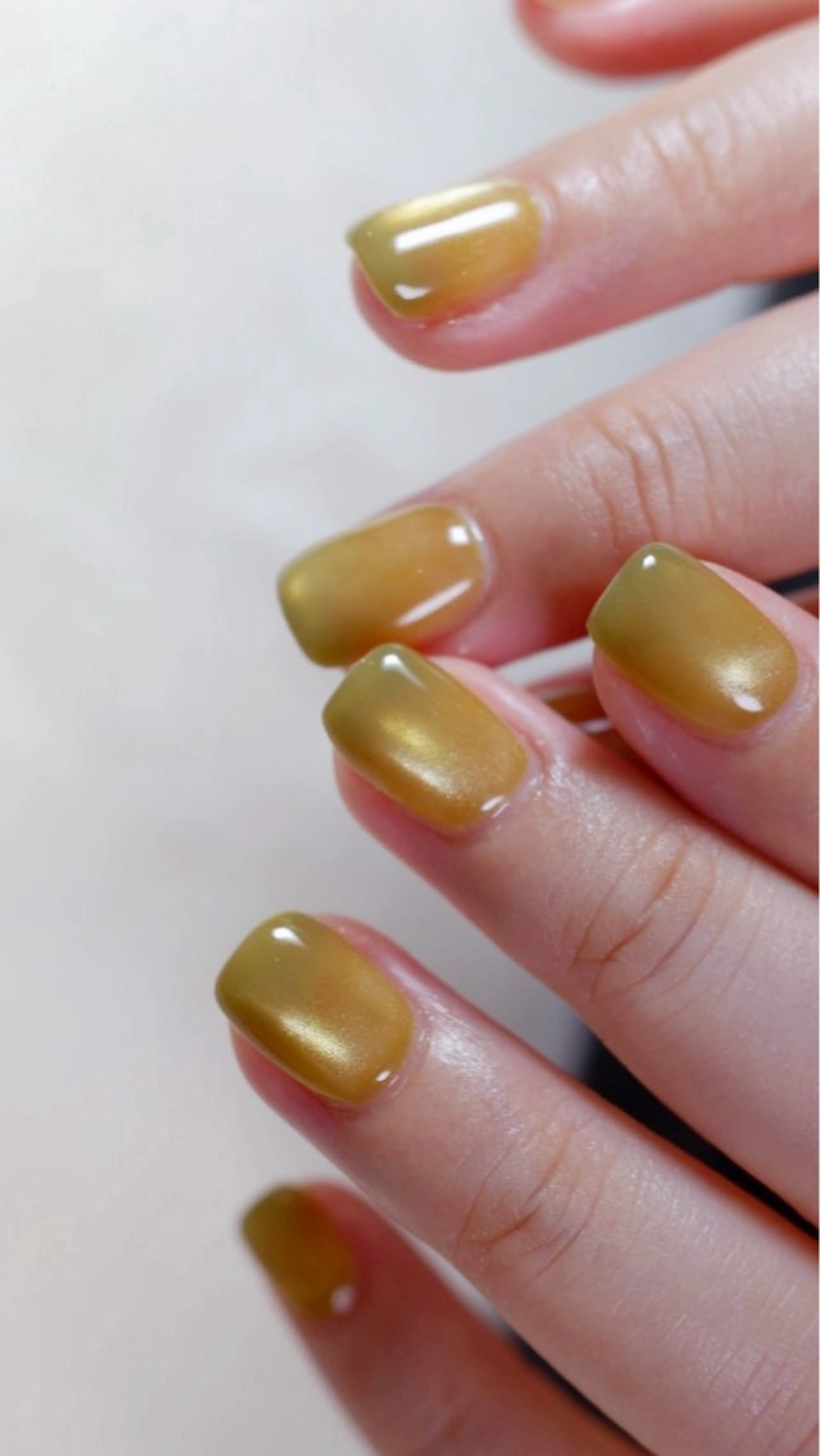 ネイル グラデーション グリーン ニュアンスネイル ハンドネイル hamasaki sakiのネイルデザイン