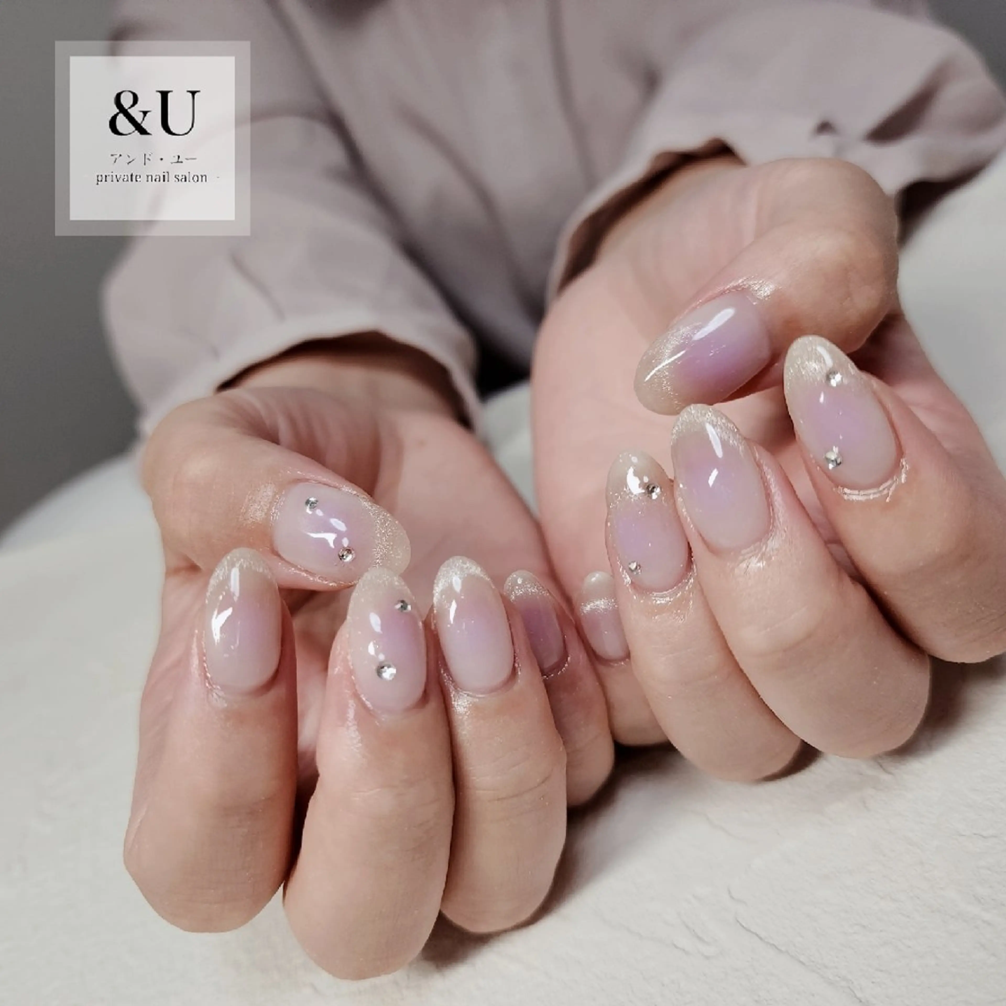 ネイル ストーンネイル ハンドネイル ＆Ｕ (アンド・ユー)のネイルデザイン