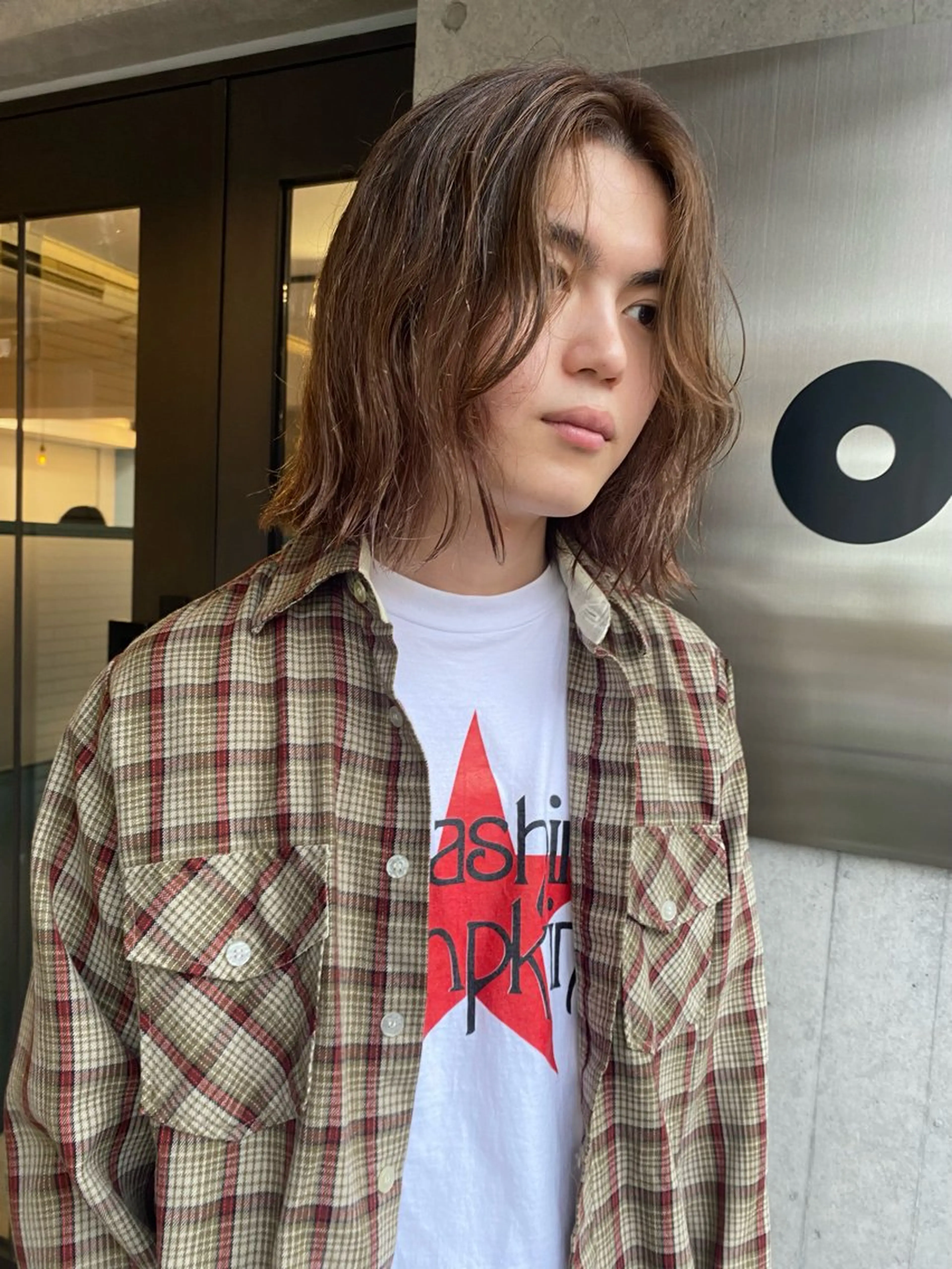 ミディアム ヘアカラー トリートメント YUUKI/ウルフ .ハイレイヤーのヘアスタイル