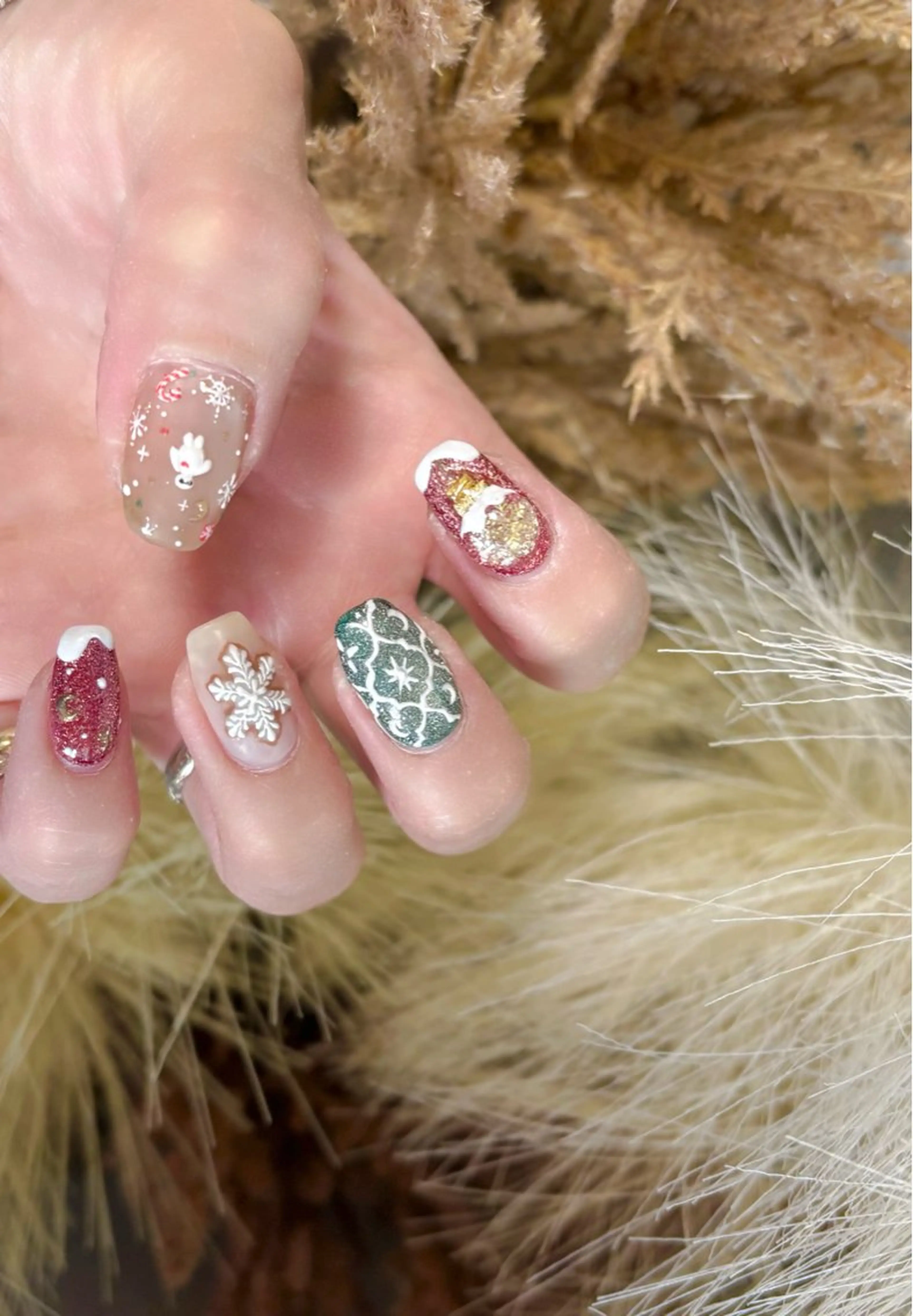 ネイル マグネットネイル 冬ネイル クリスマス Nailsalon E's cafeのネイルデザイン