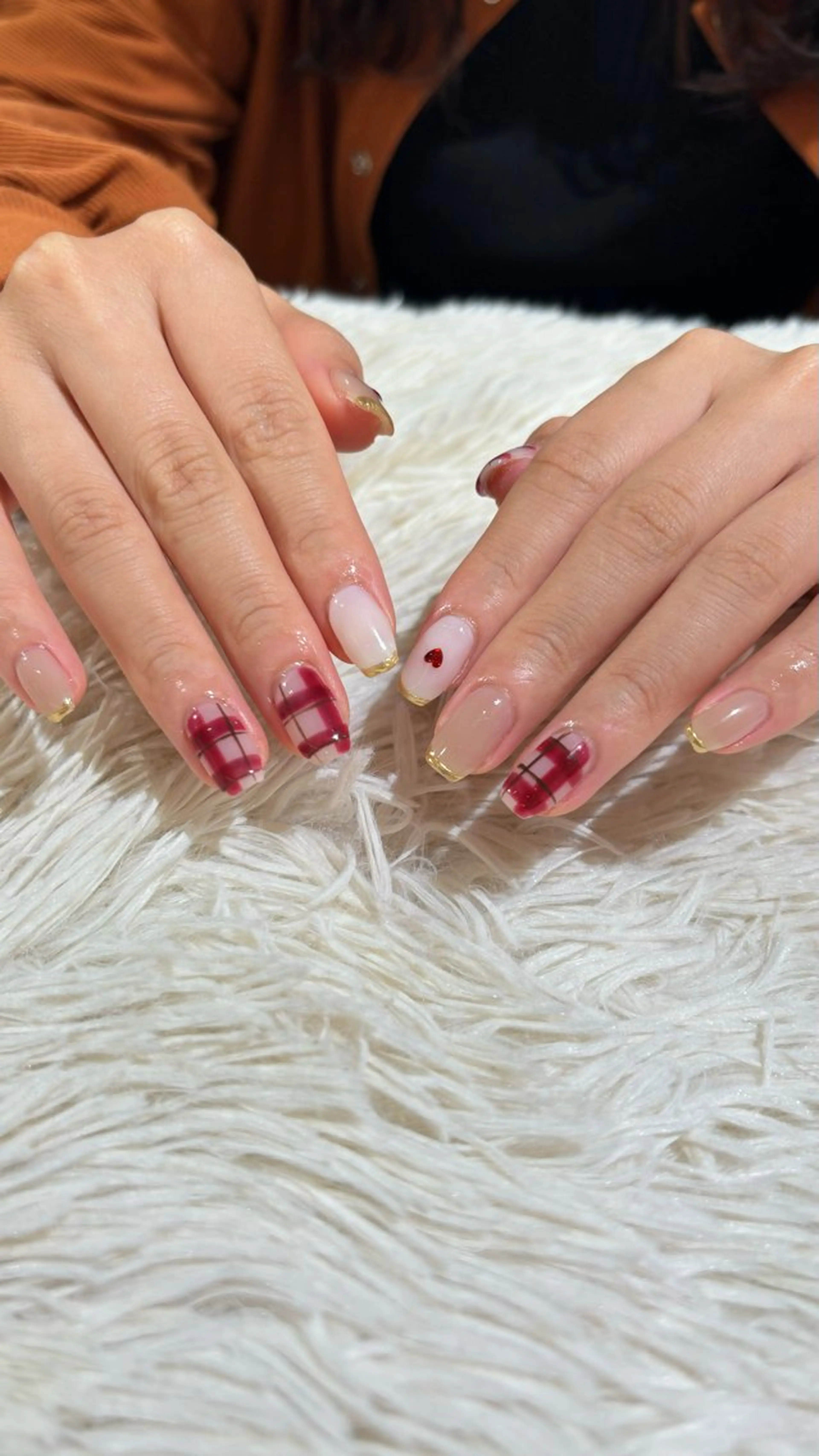 ネイル ハンドネイル 🤍 YUI 🤍のネイルデザイン