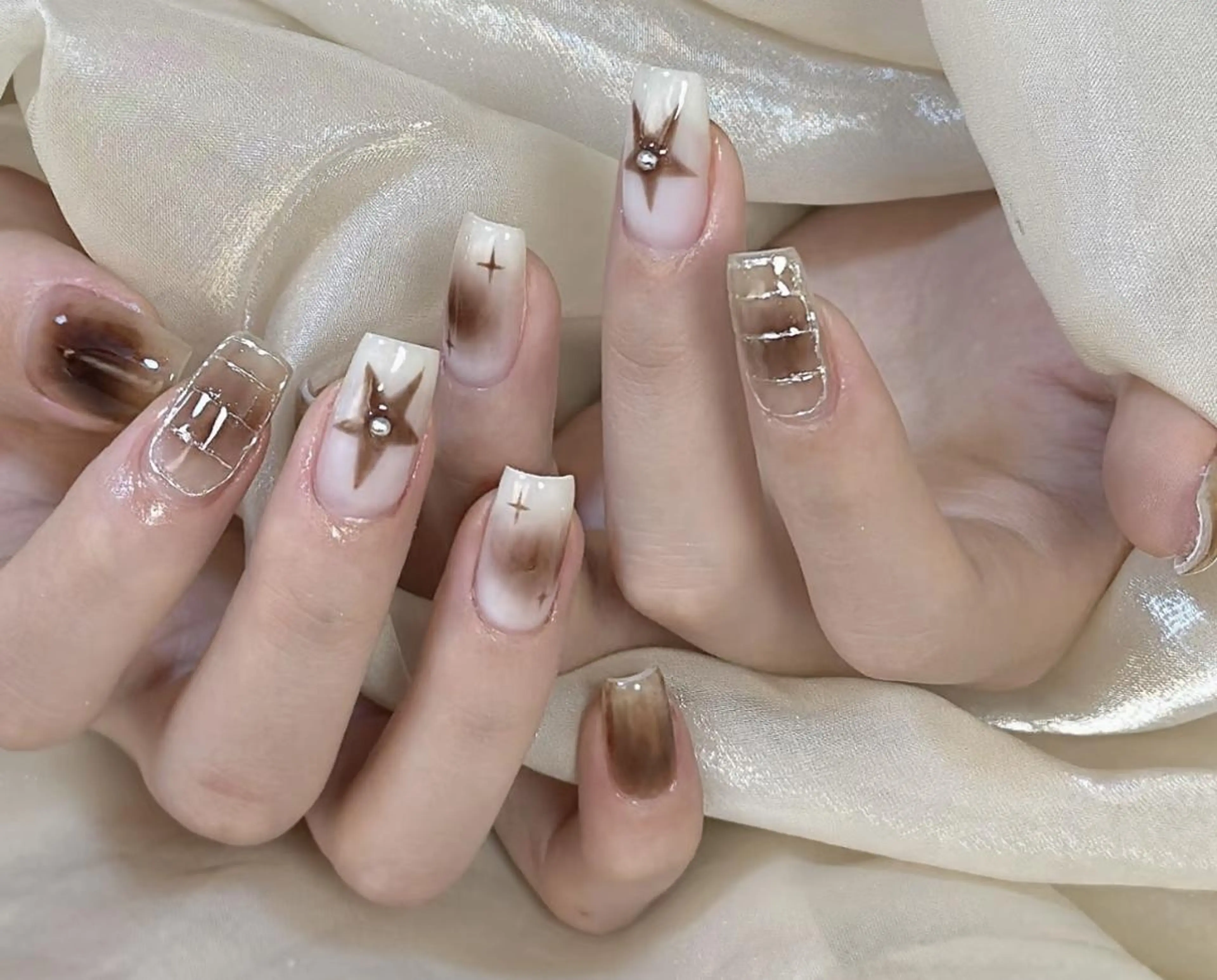 ネイル エリ🫧 nail池袋東口のネイルデザイン