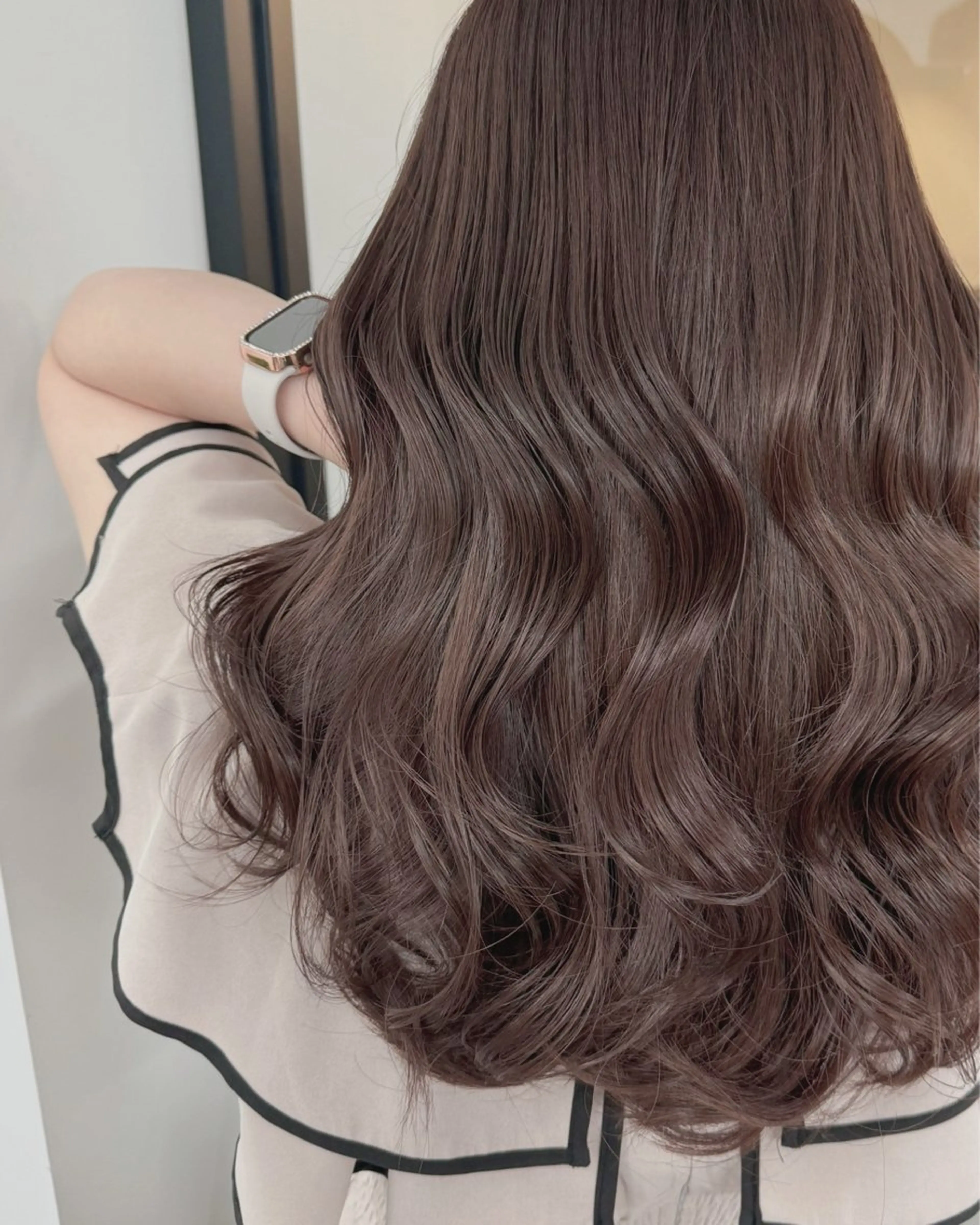 ロング カラー ブリーチ 透明感カラー ブリーチなしカラー 新宿/ベージュ/ 透明感カラー/タクマのヘアスタイル