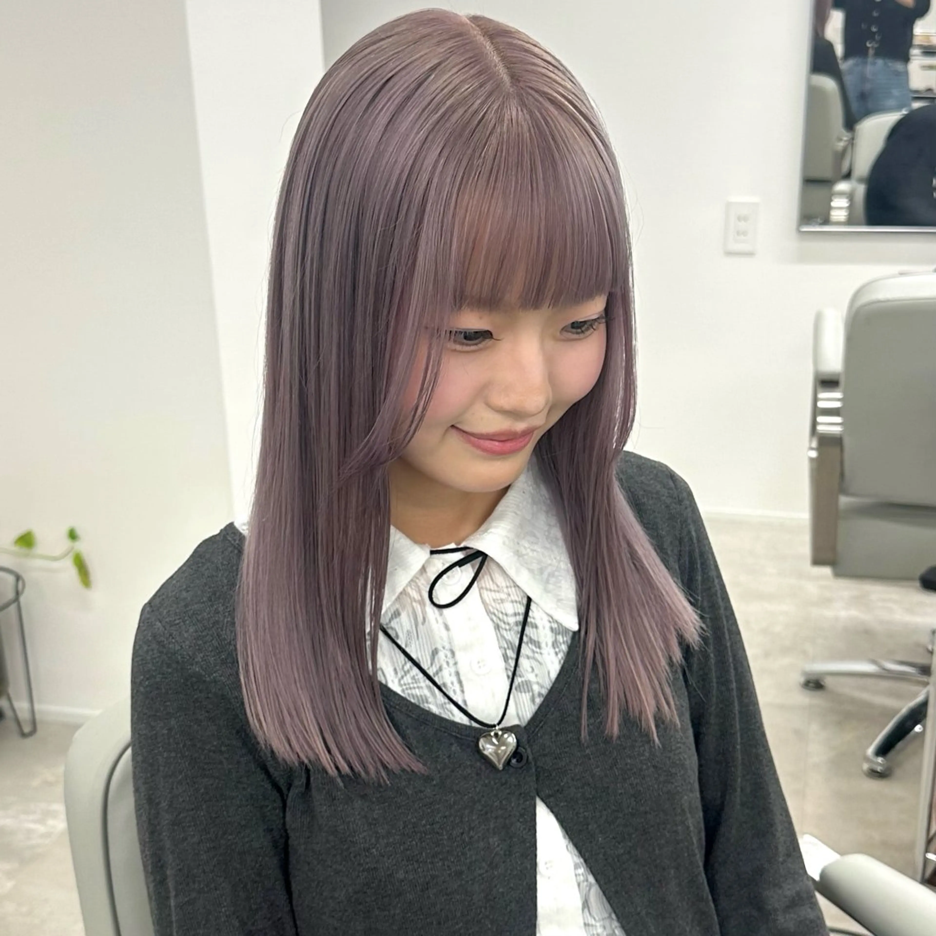 セミロング カラー ブリーチ グレージュ ラベンダーカラー ラベンダーグレージュ ラベンダーグレー ヘアカラー トリートメント ブリーチ/ベージュ /natsumiのヘアスタイル