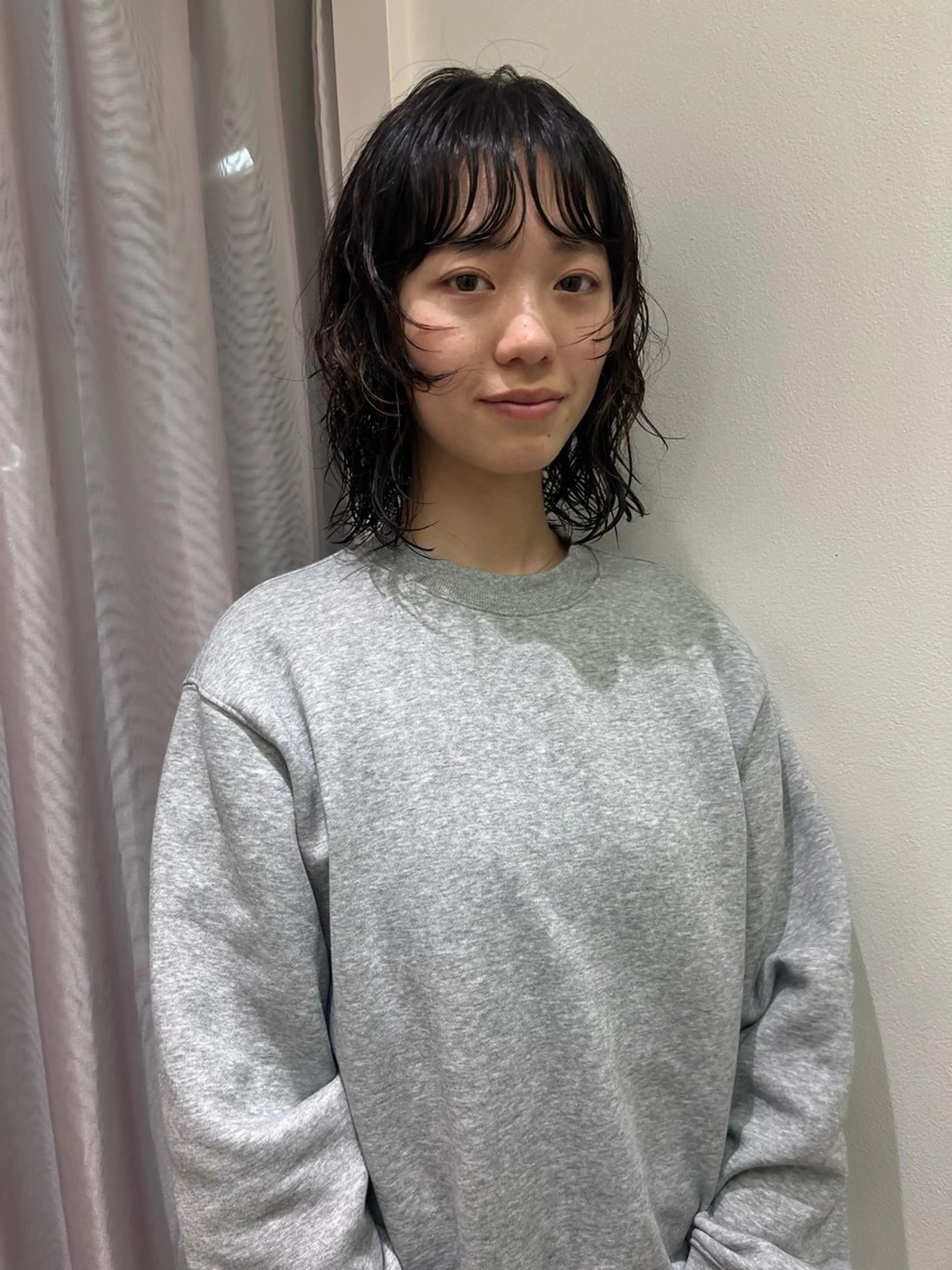 ミディアム パーマ カット パーマ トリートメント 松村 澪里のヘアスタイル