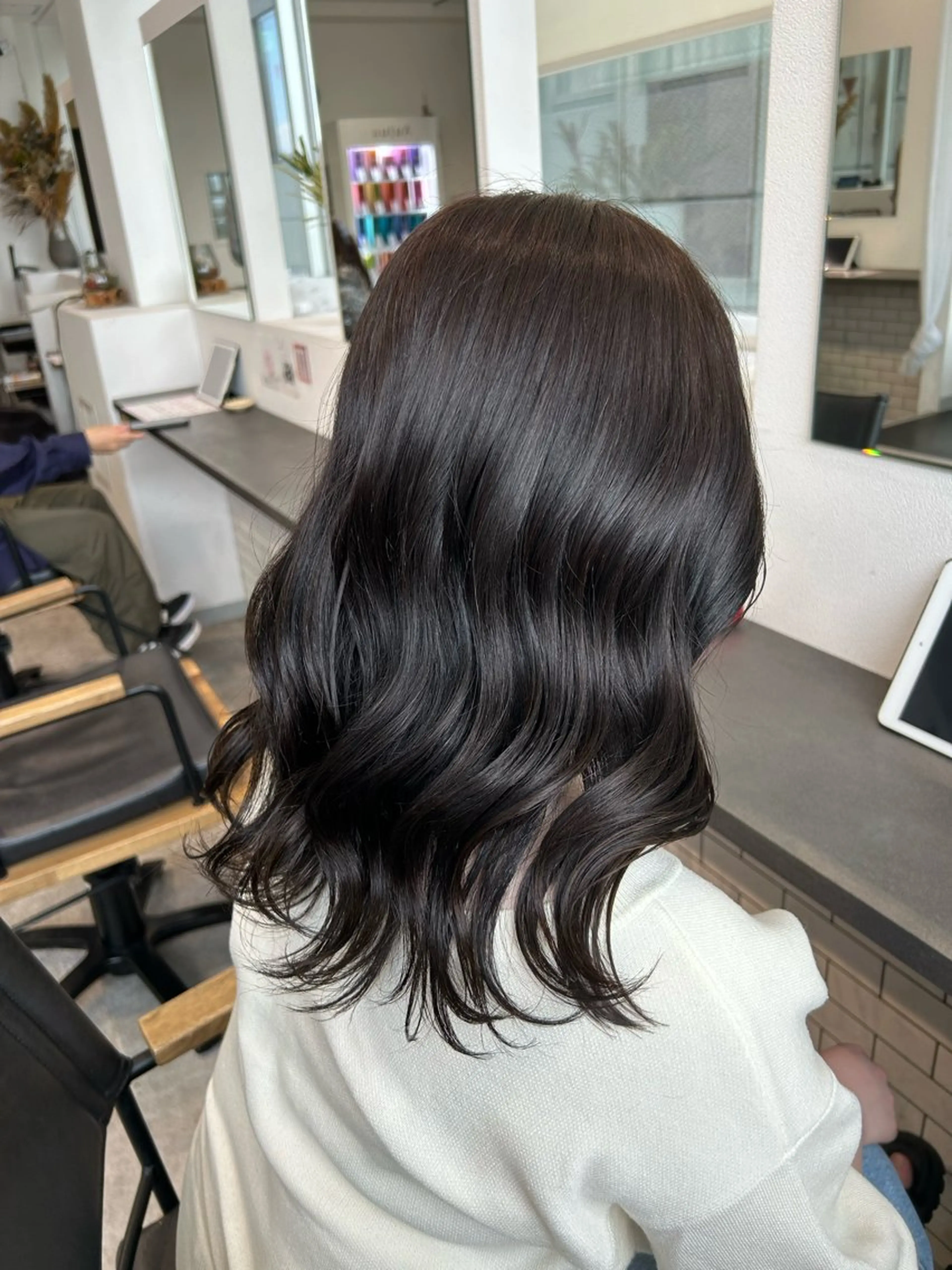 ミディアム カラー ブリーチ/ベージュ /レイヤー/ひよりのヘアスタイル