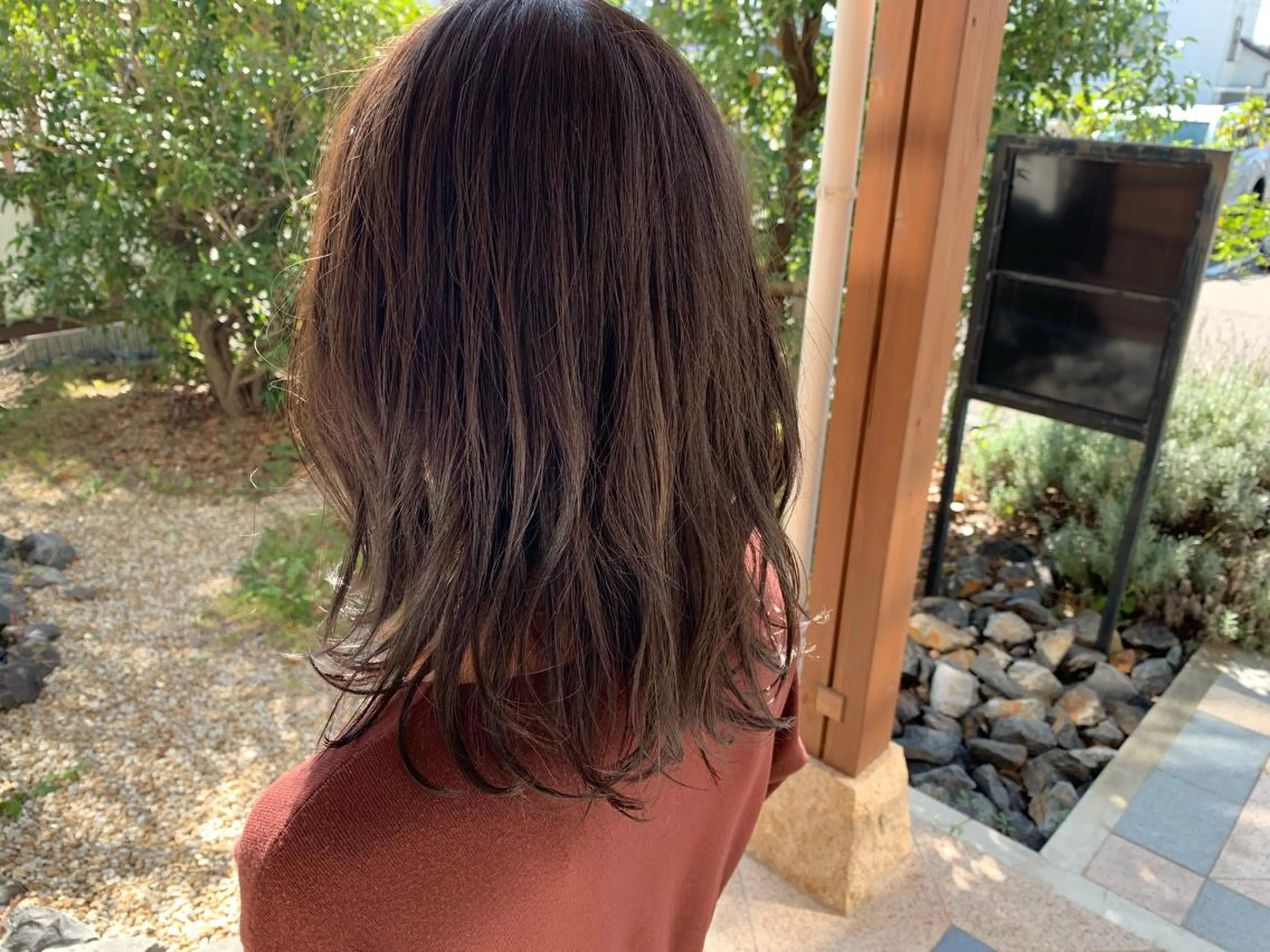 セミロング カラー Artist 藤﨑紘成のヘアスタイル