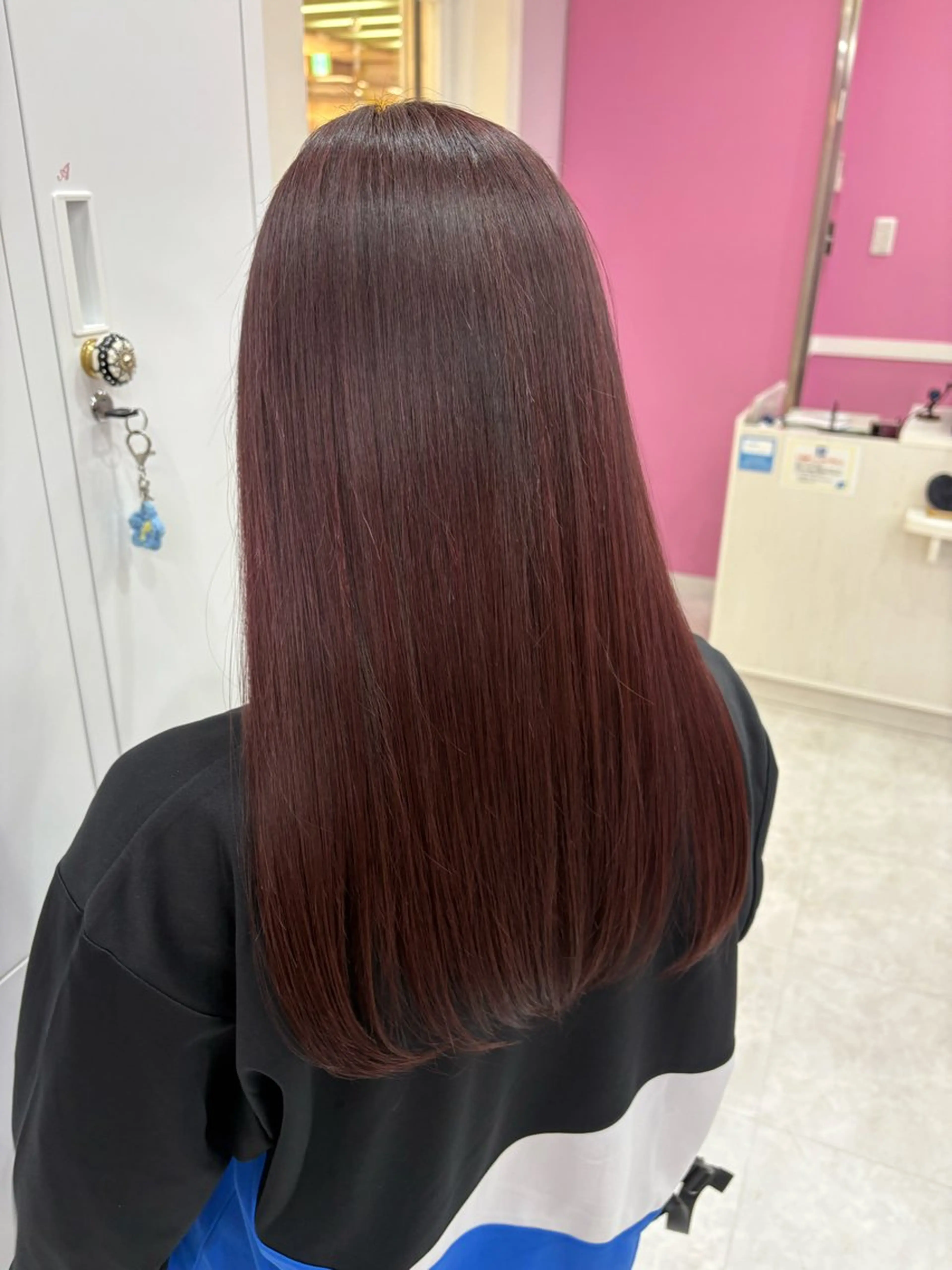 ロング カラー HAIR E.S所属・ブリーチ⏳艶カラー Natsukiのヘアスタイル