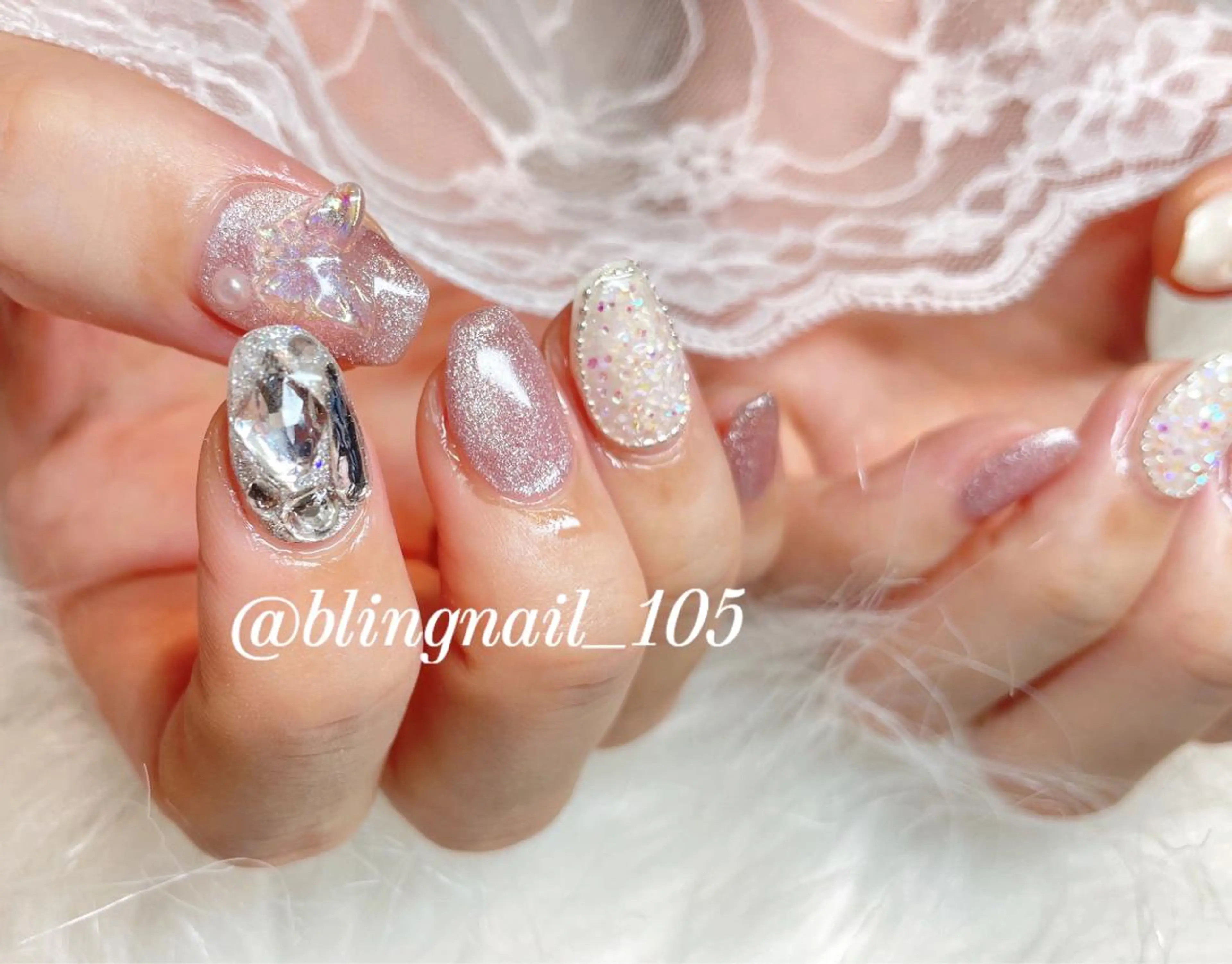 ネイル 23時まで❤︎韓国、 ワンホンネイルのネイルデザイン