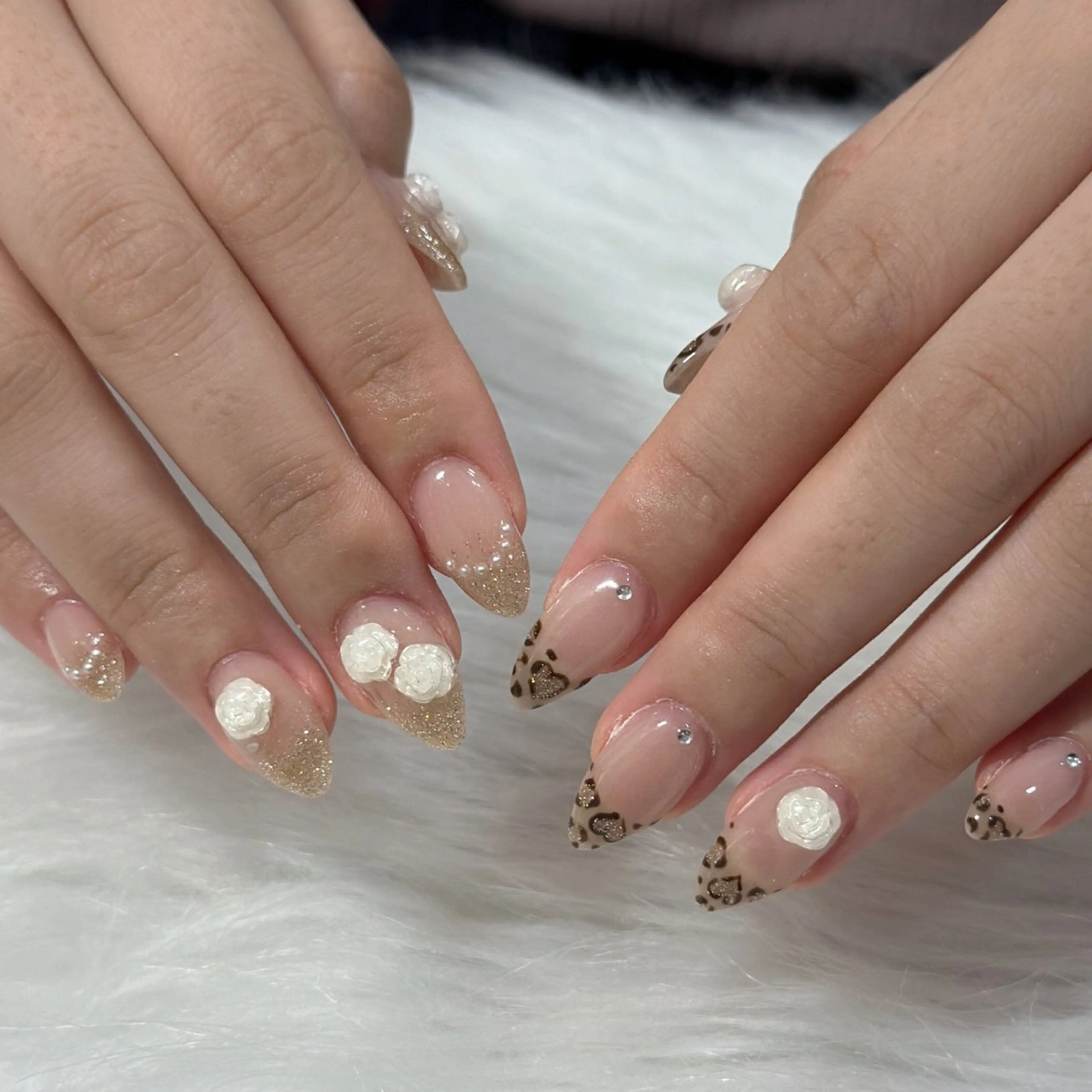 ネイル ハンドネイル フットネイル LAVISH nanamiのネイルデザイン