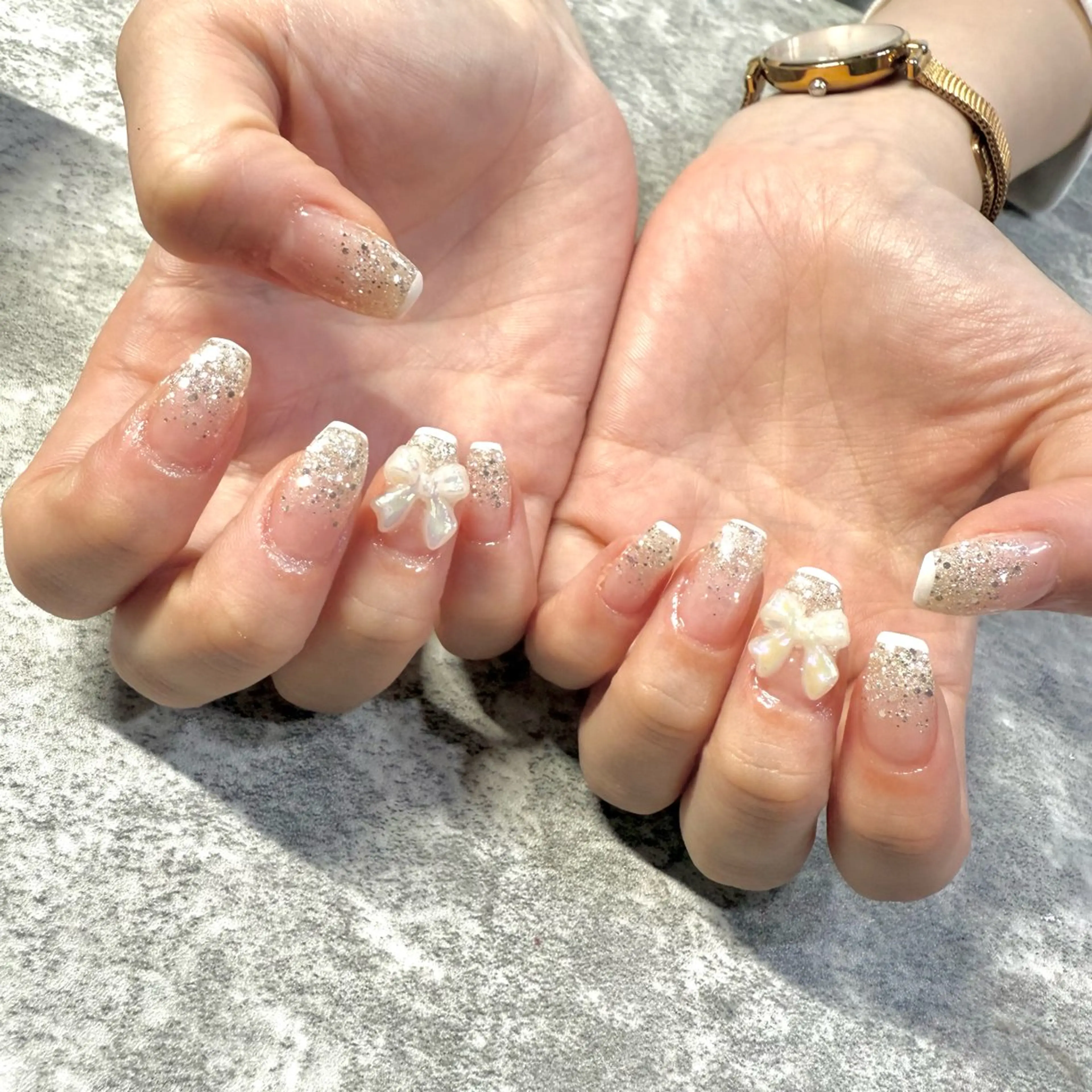 ネイル キラキラネイル シルバー ハンドネイル ★Rinail... .のネイルデザイン