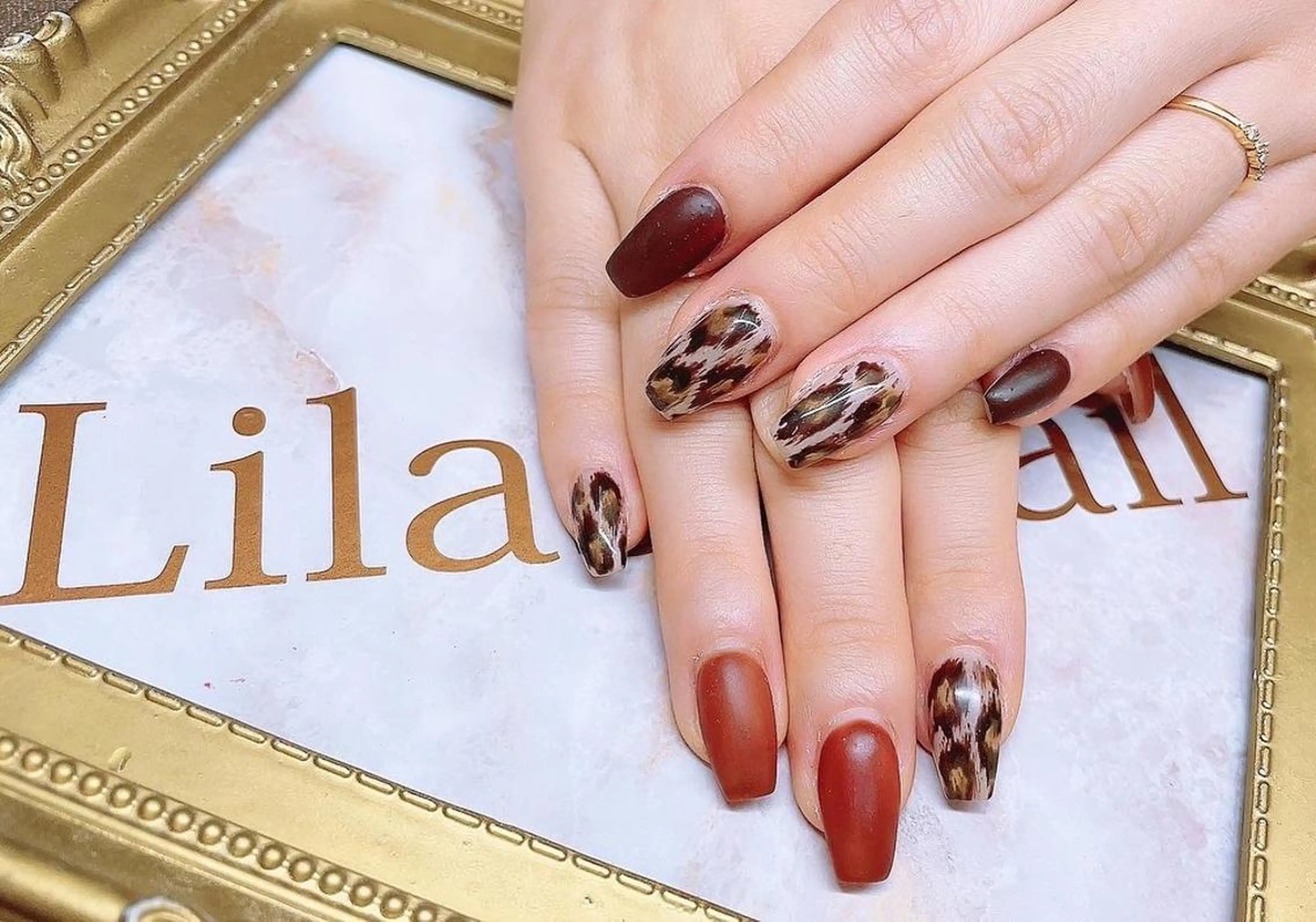 ネイル アニマル柄 ジェルネイル ハードジェル ロングネイル マグネットネイル Lilas Nailのネイルデザイン