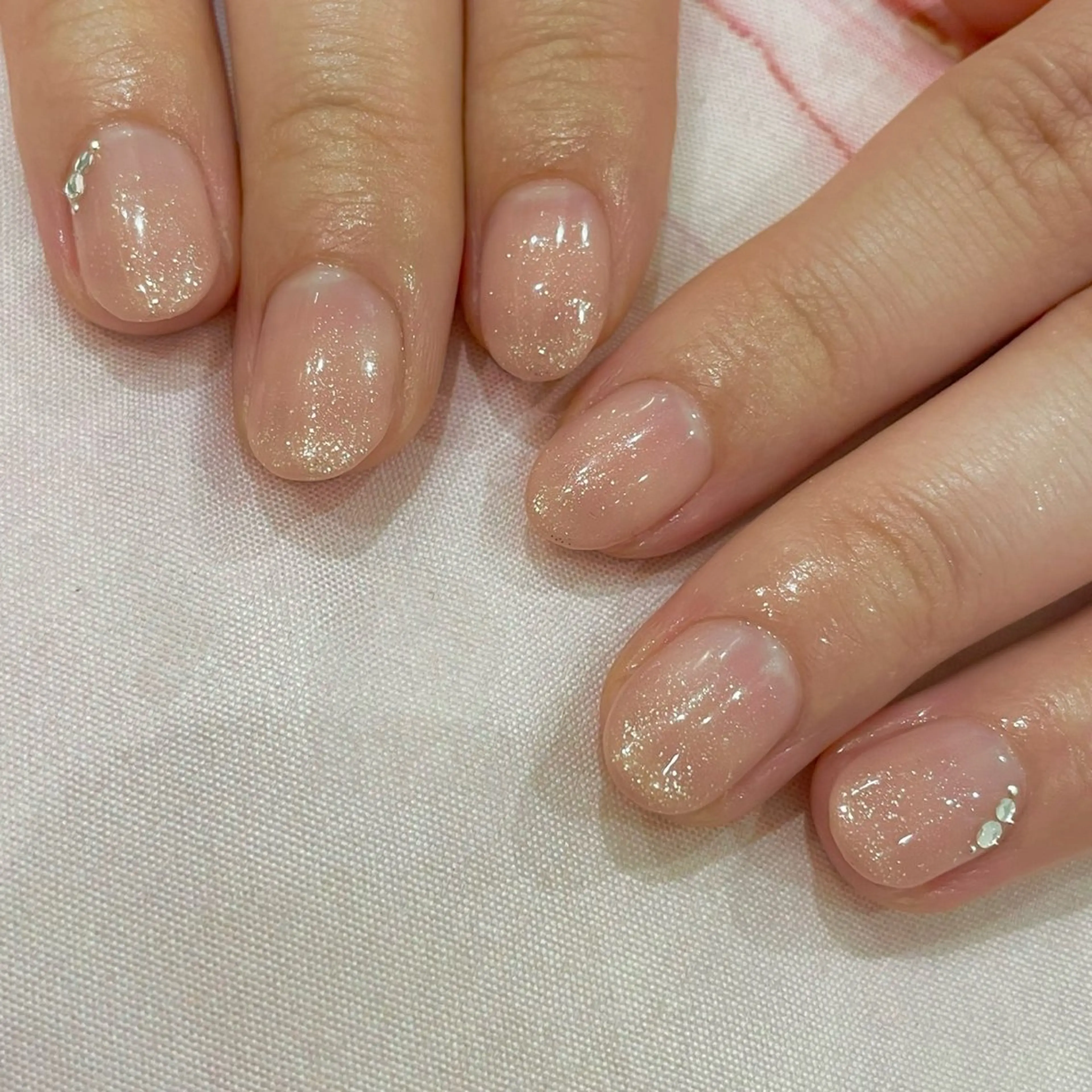 ネイル ニュアンスネイル 遠藤 未樹のネイルデザイン