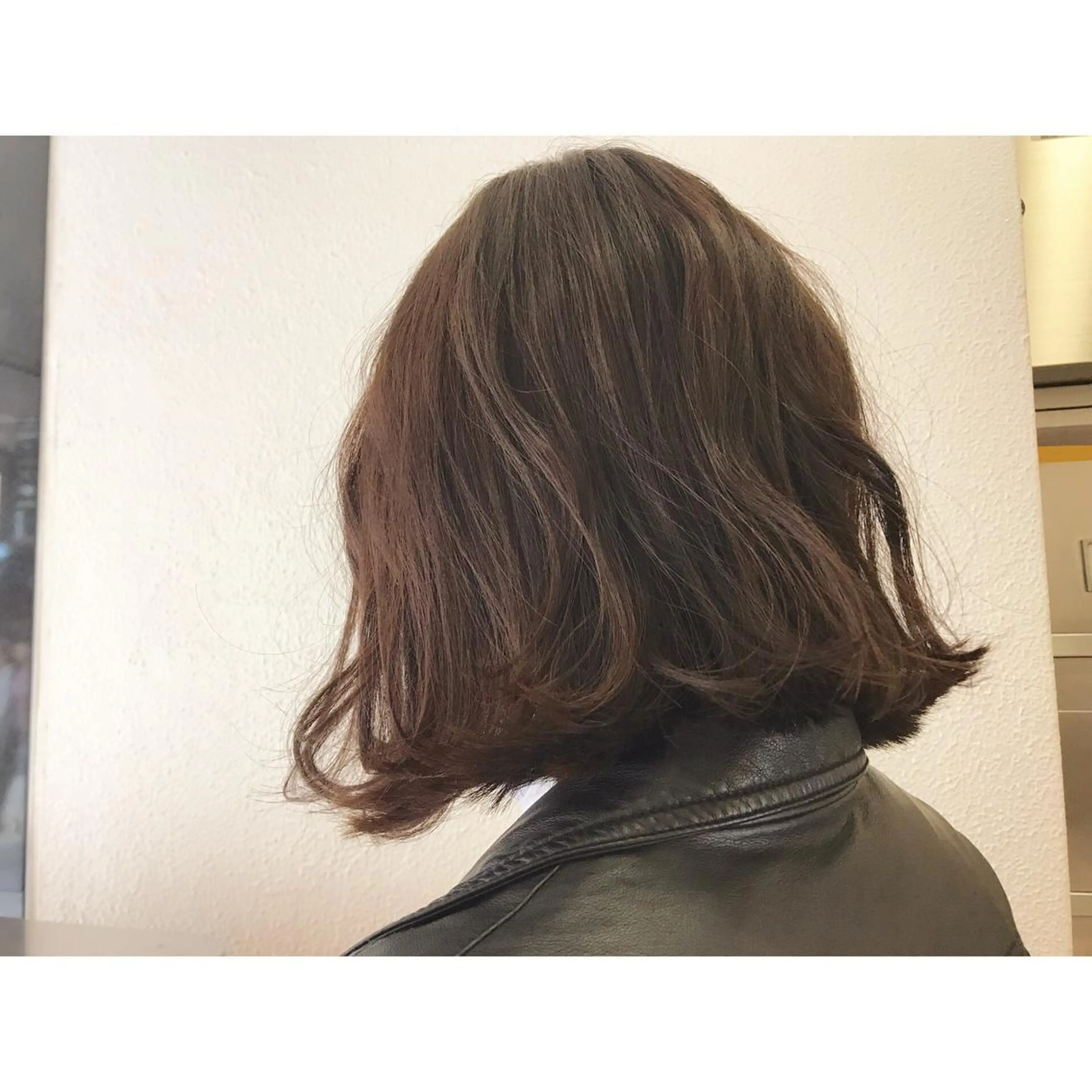 ショート カラー 切りっぱなしボブ ボブ かねやす ゆなのヘアスタイル