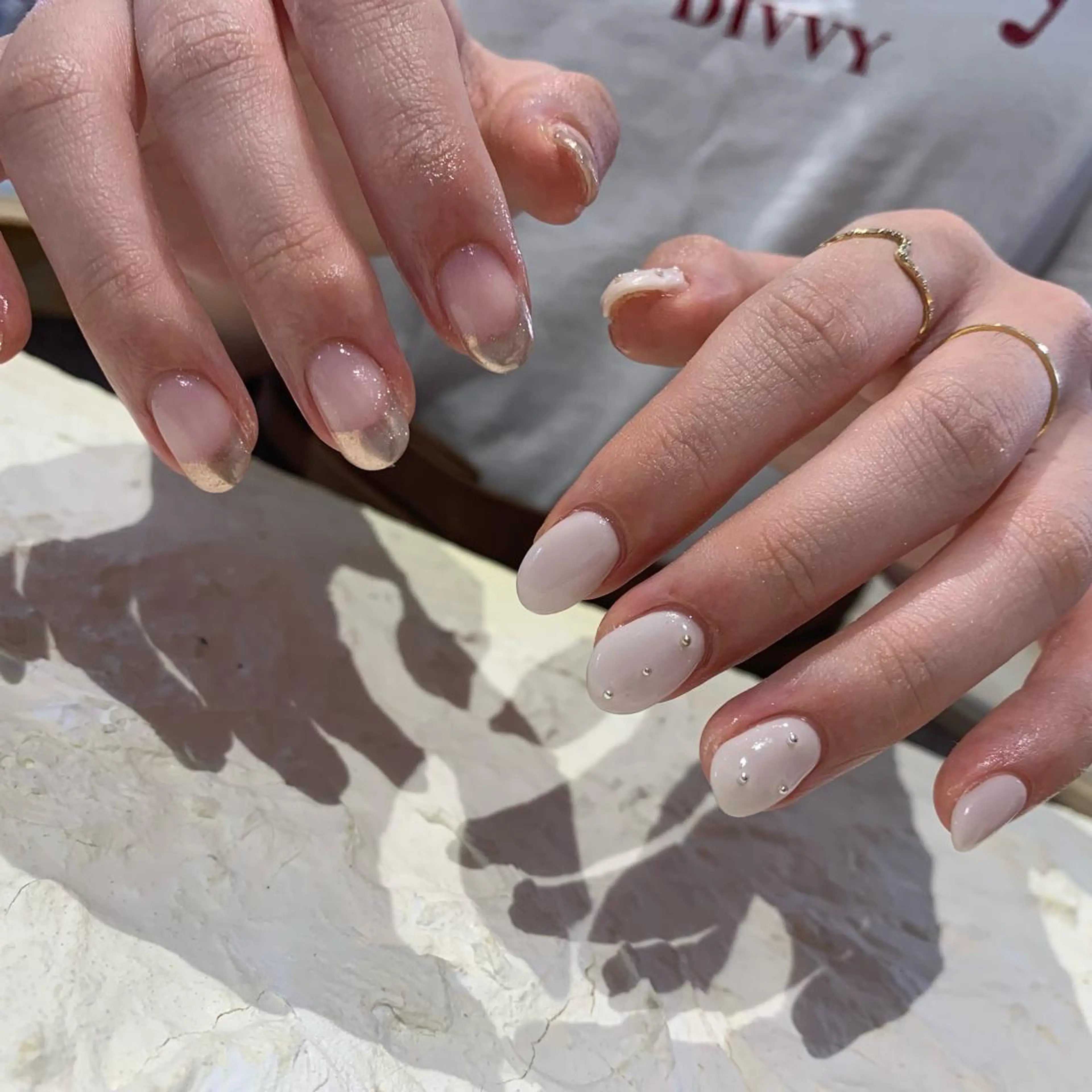 ネイル フレンチネイル ミラーネイル ホワイト マキノ ユイのネイルデザイン