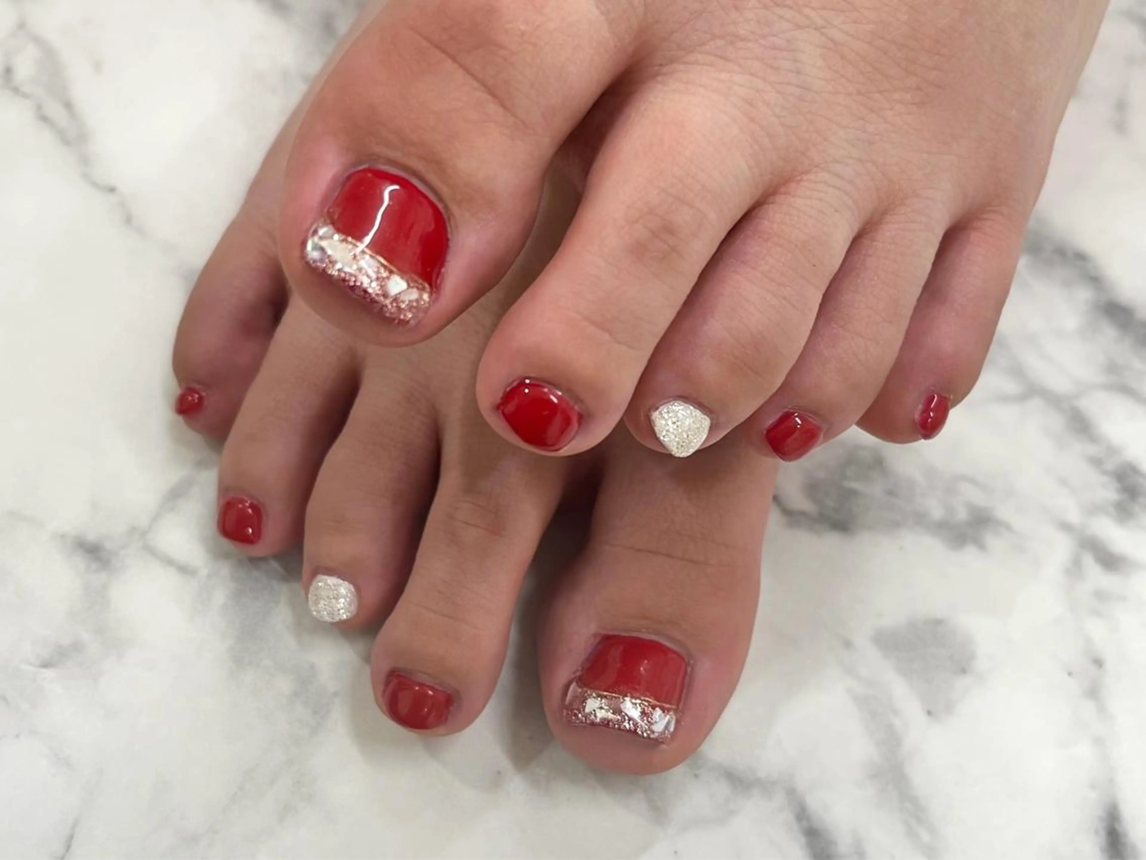 ネイル フットネイル Regene ARAKIのネイルデザイン