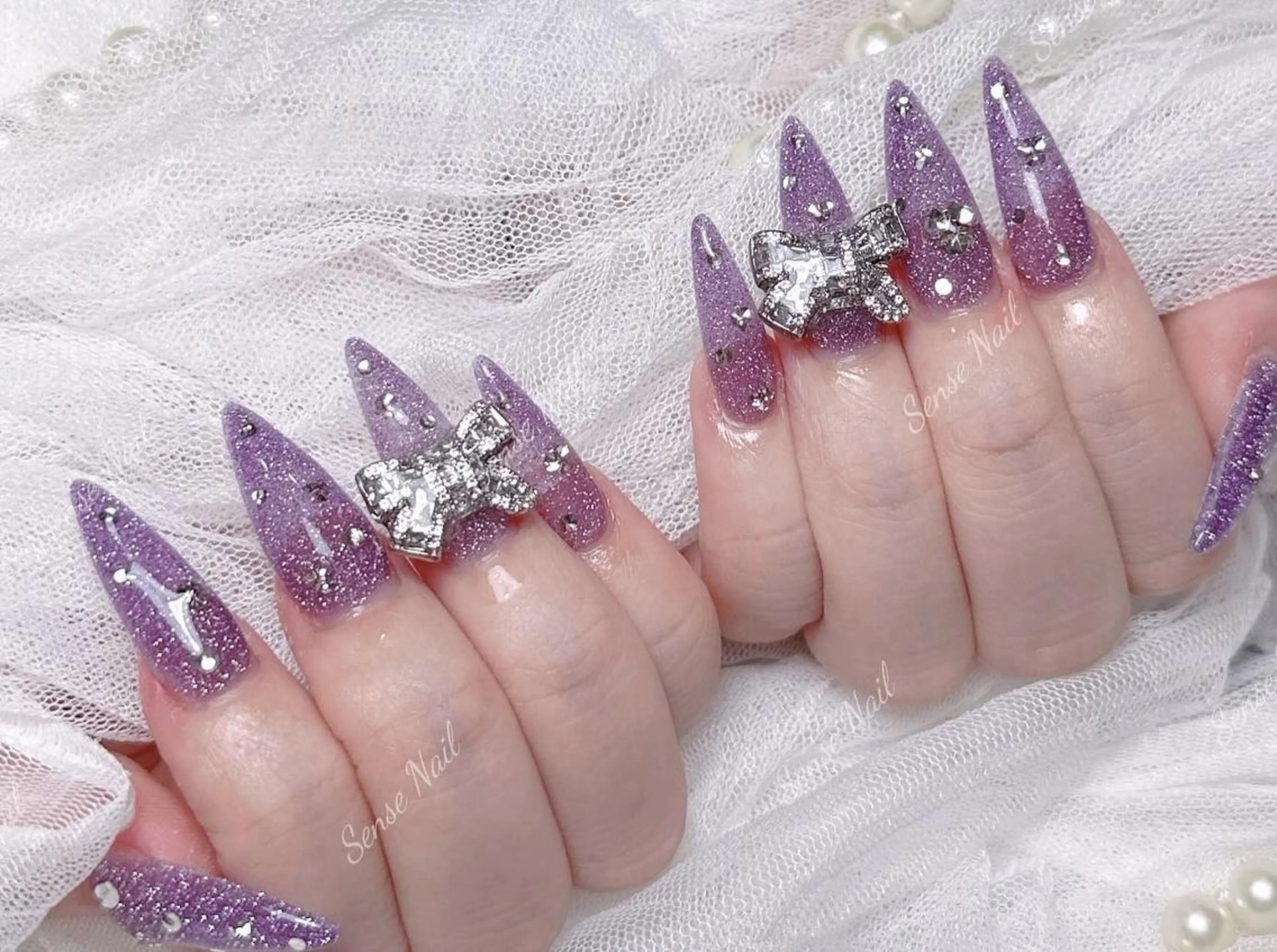 ネイル ハンドネイル ハンドケア Queening 🦋のネイルデザイン