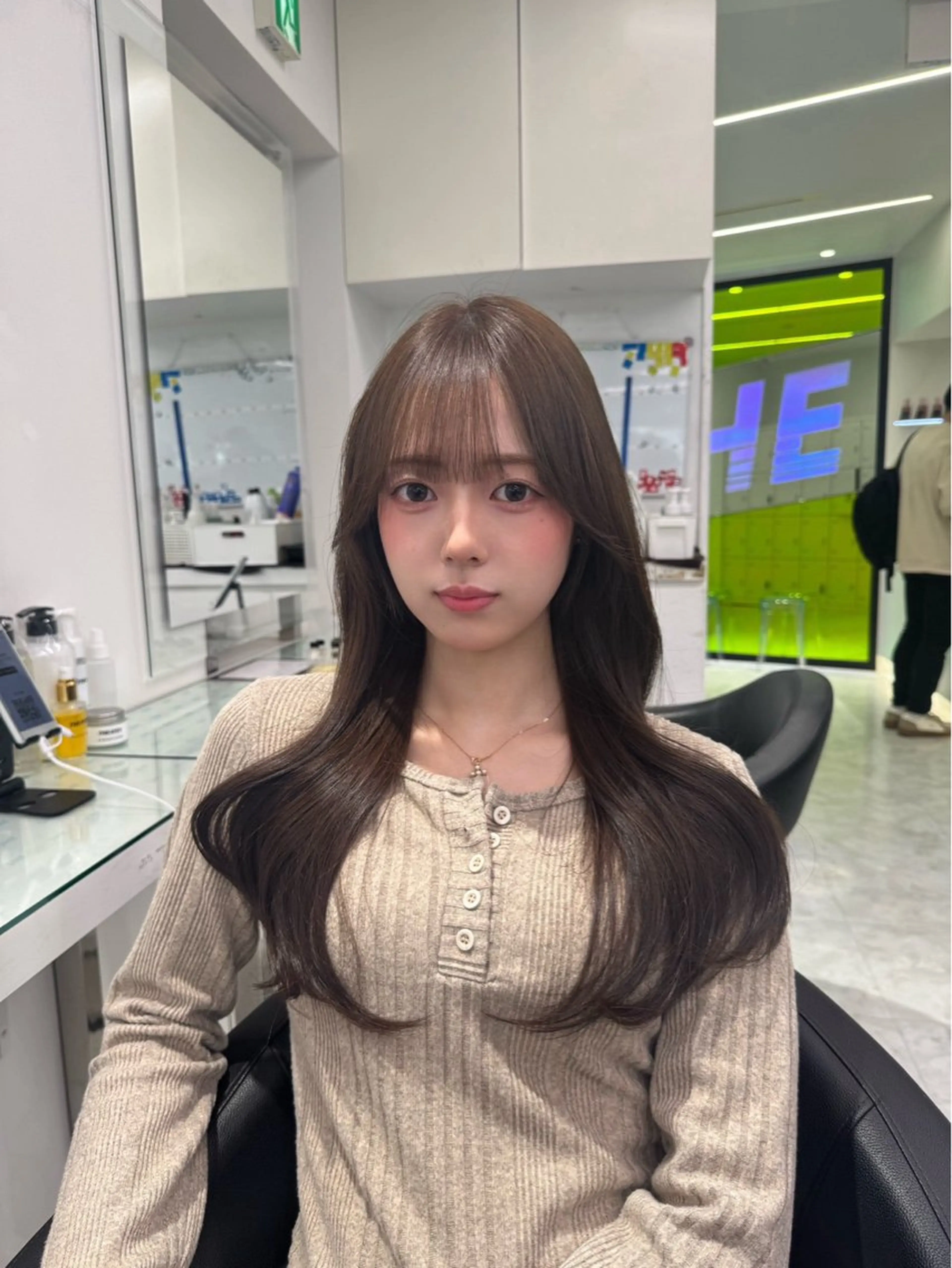ロング カラー カット ヘアカラー トリートメント ヘッドスパ ヘアセット 韓国トレンドカット カラー🤍しゅうじのヘアスタイル