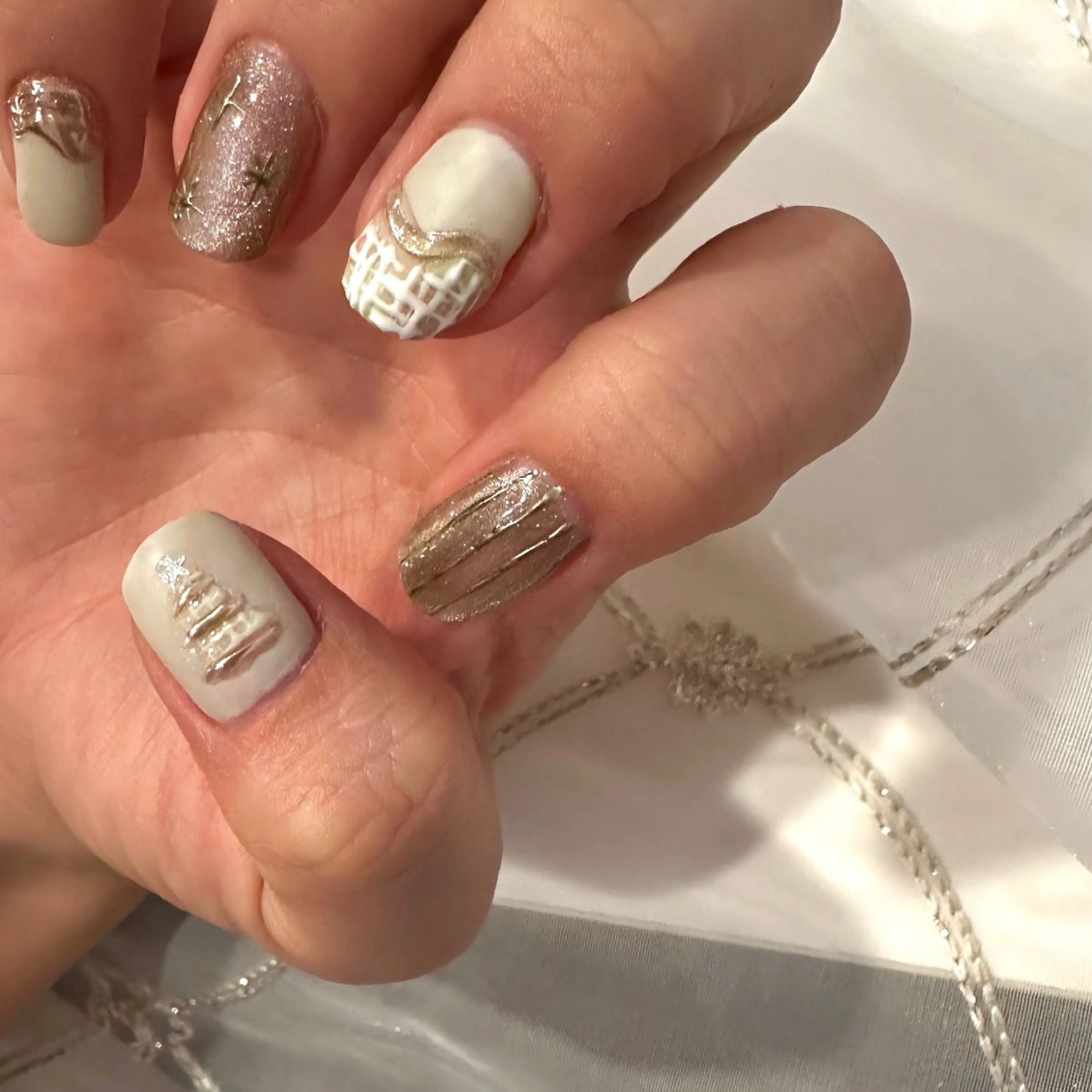 ネイル 冬ネイル クリスマス ハンドネイル private. nailsalonのネイルデザイン