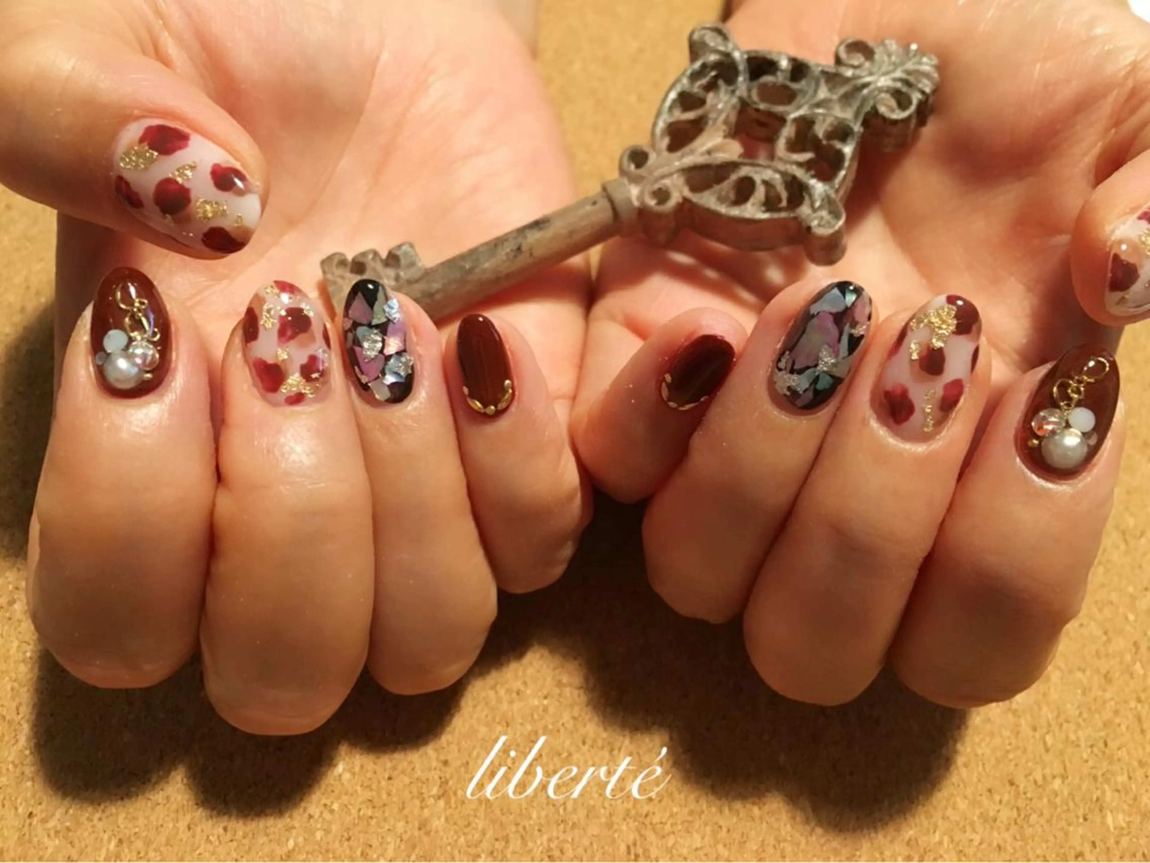 ネイル liberté (リベルテ)のネイルデザイン