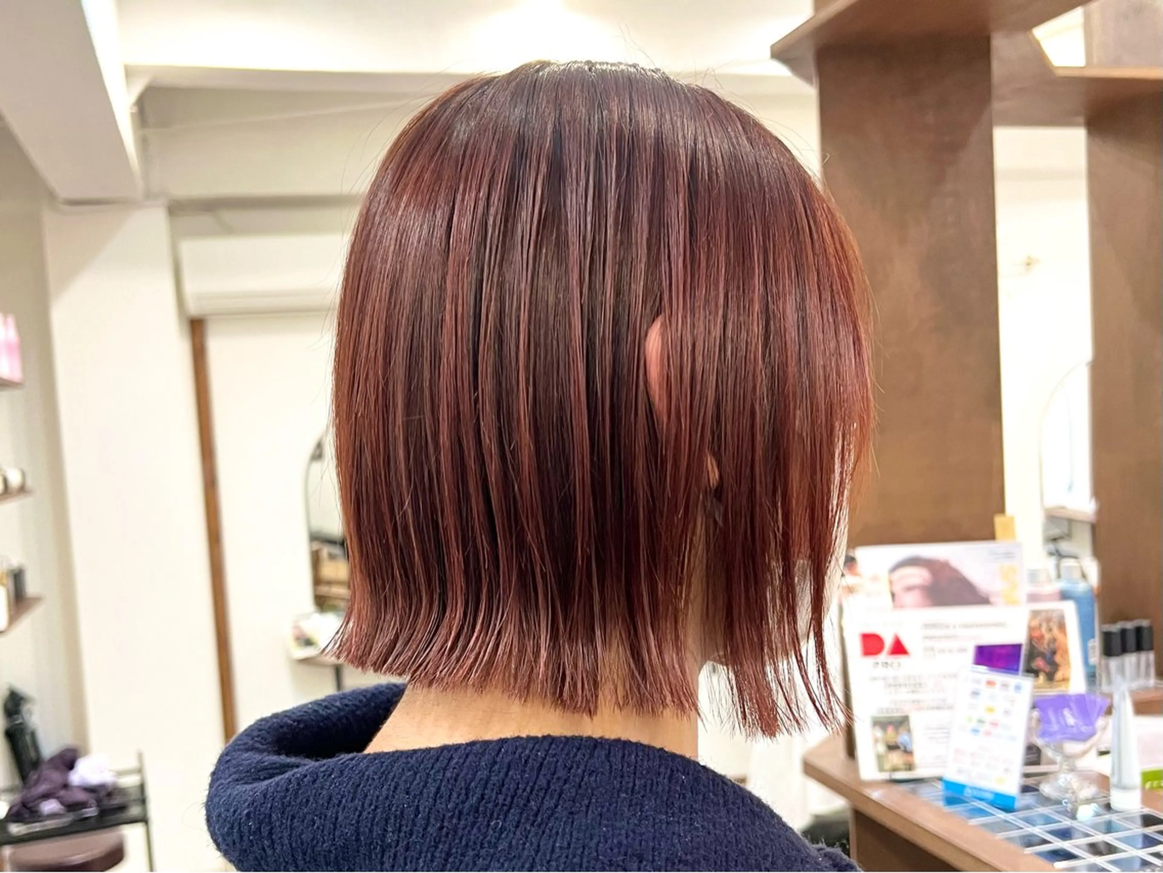 ショート カラー ブリーチ ブラウンカラー ブリーチなしカラー レッドカラー ボブ Ami ブリーチ/ハイトーンのヘアスタイル