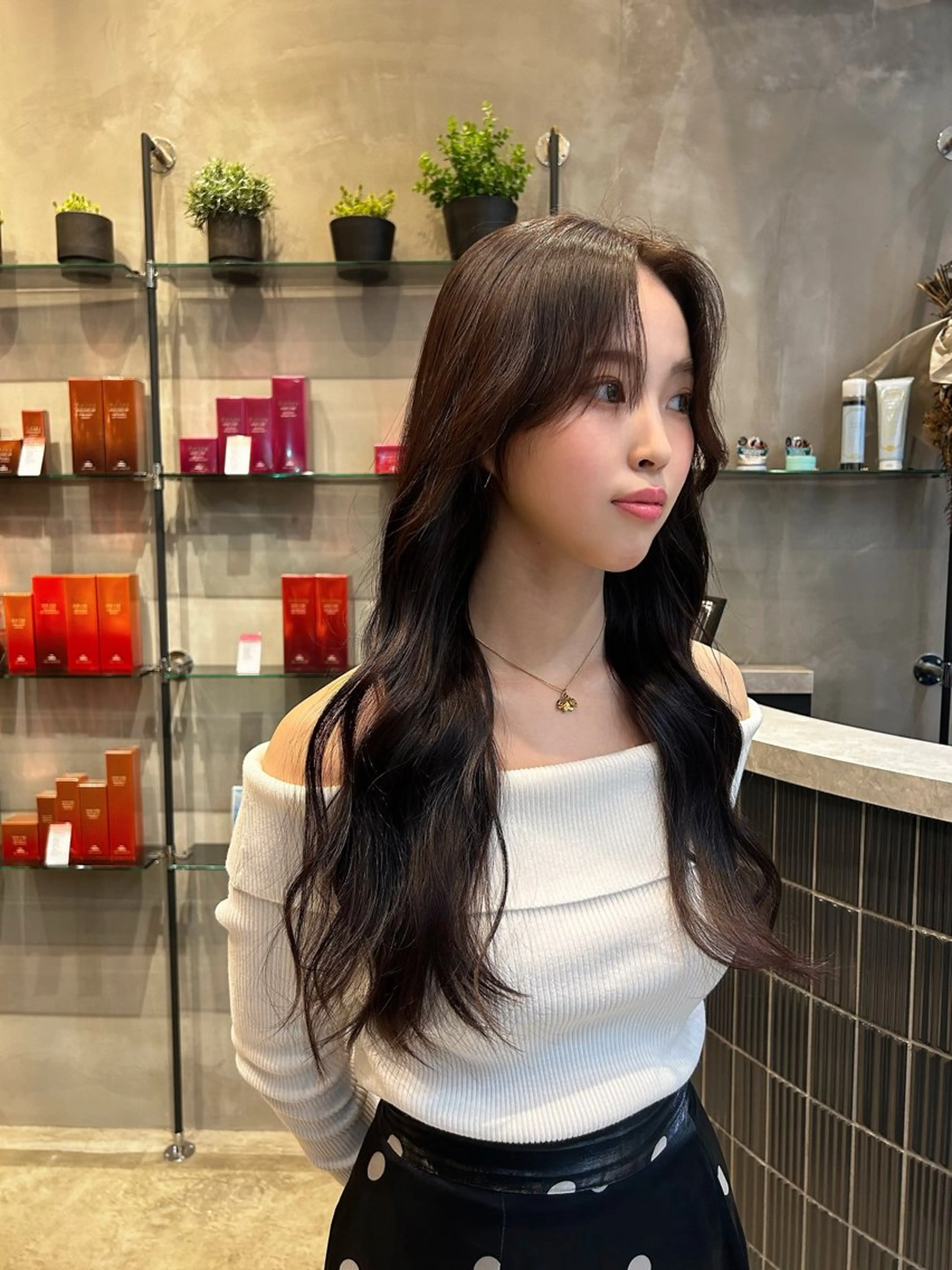 ロング 縮毛矯正・似合わせ タナカ レイヤのヘアスタイル