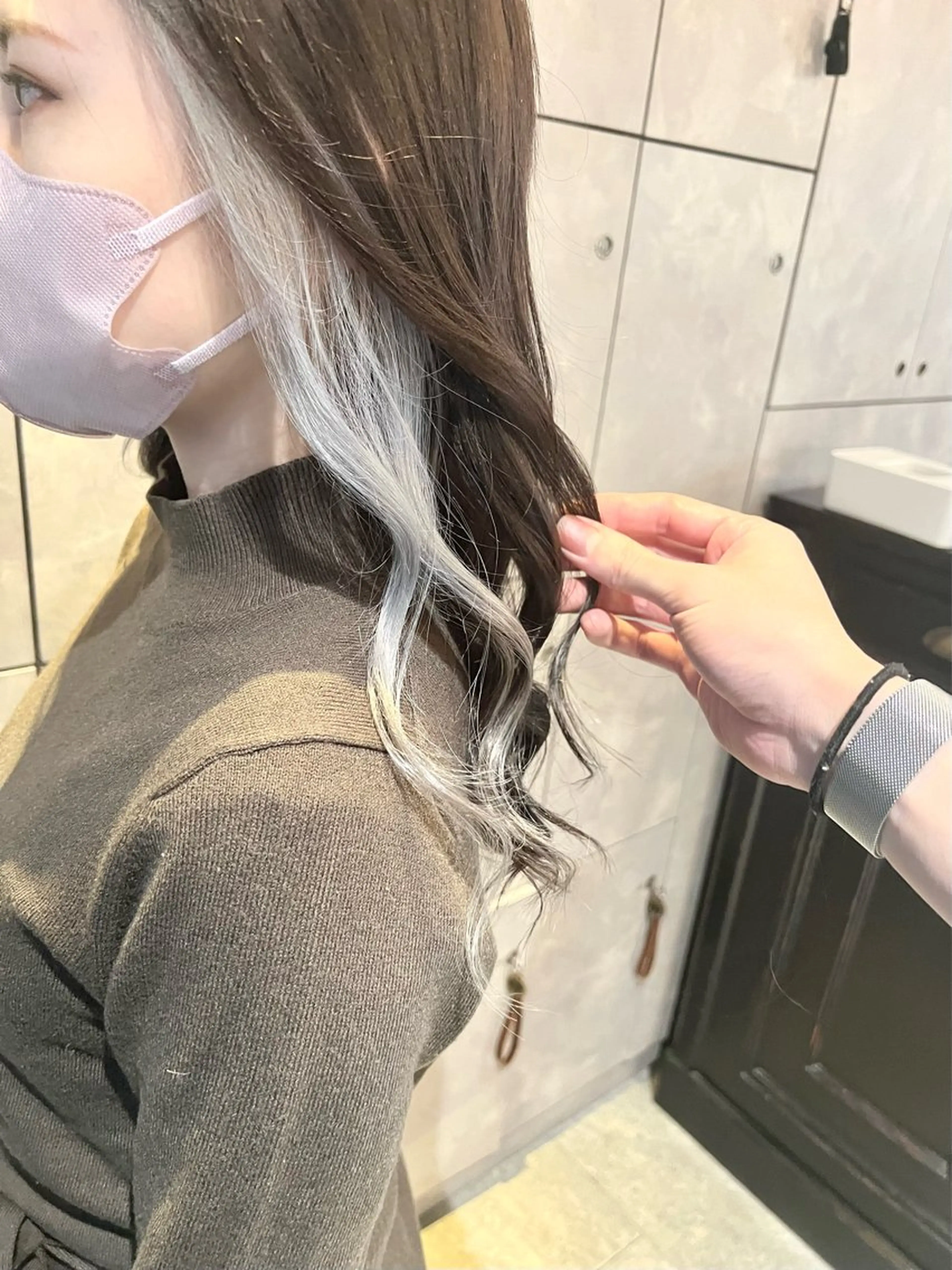 ミディアム カラー ヘアアレンジ ヘアカラー トリートメント ヘッドスパ ヘアセット 🌈インナーカラー ‘ショウマ’🌈のヘアスタイル