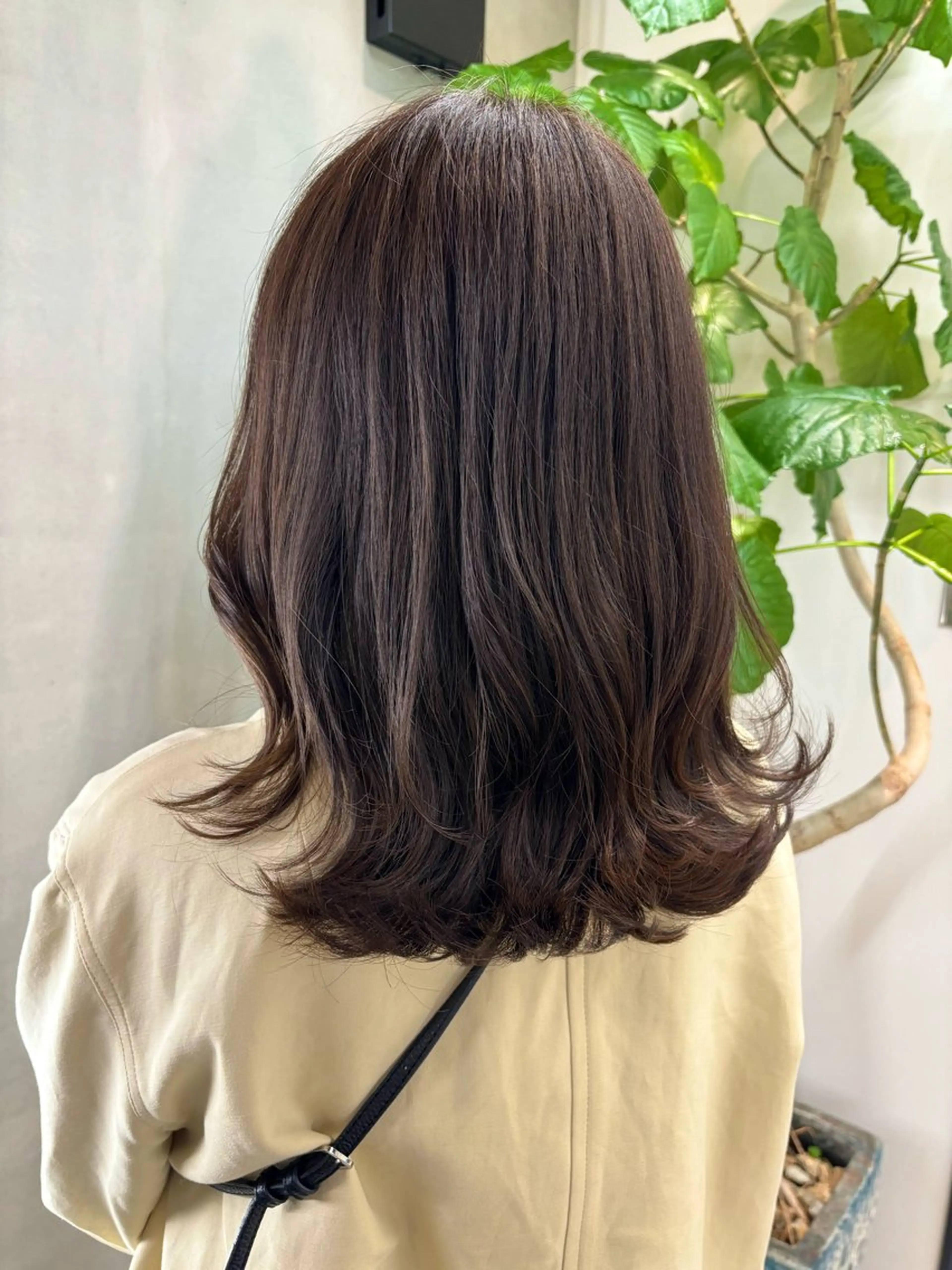 ミディアム 透明感カラー/ 顔周りcut♡シホのヘアスタイル