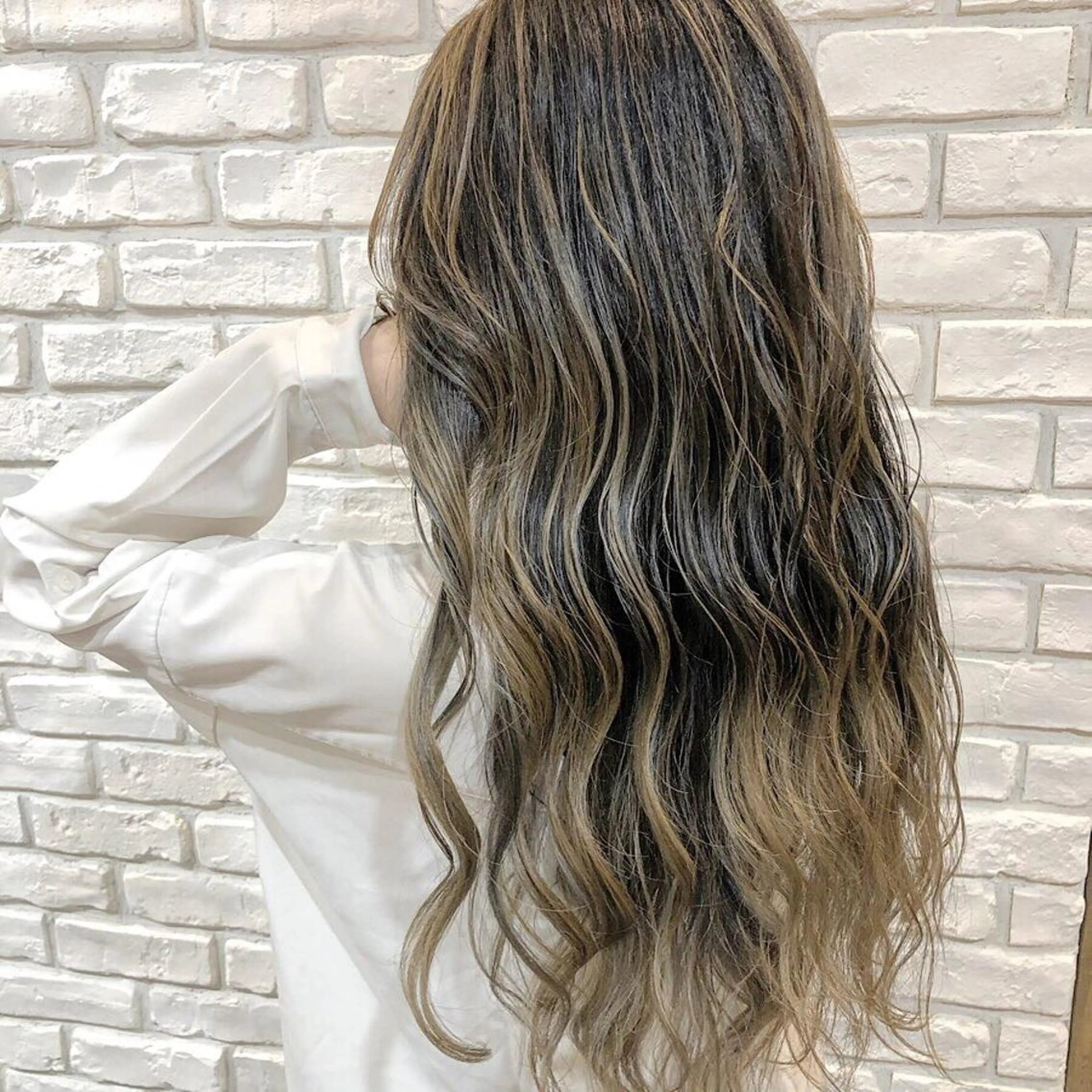 ロング カラー バレイヤージュ レイヤーカット ヘアカラー 【PD VISEO】 GENKIのヘアスタイル