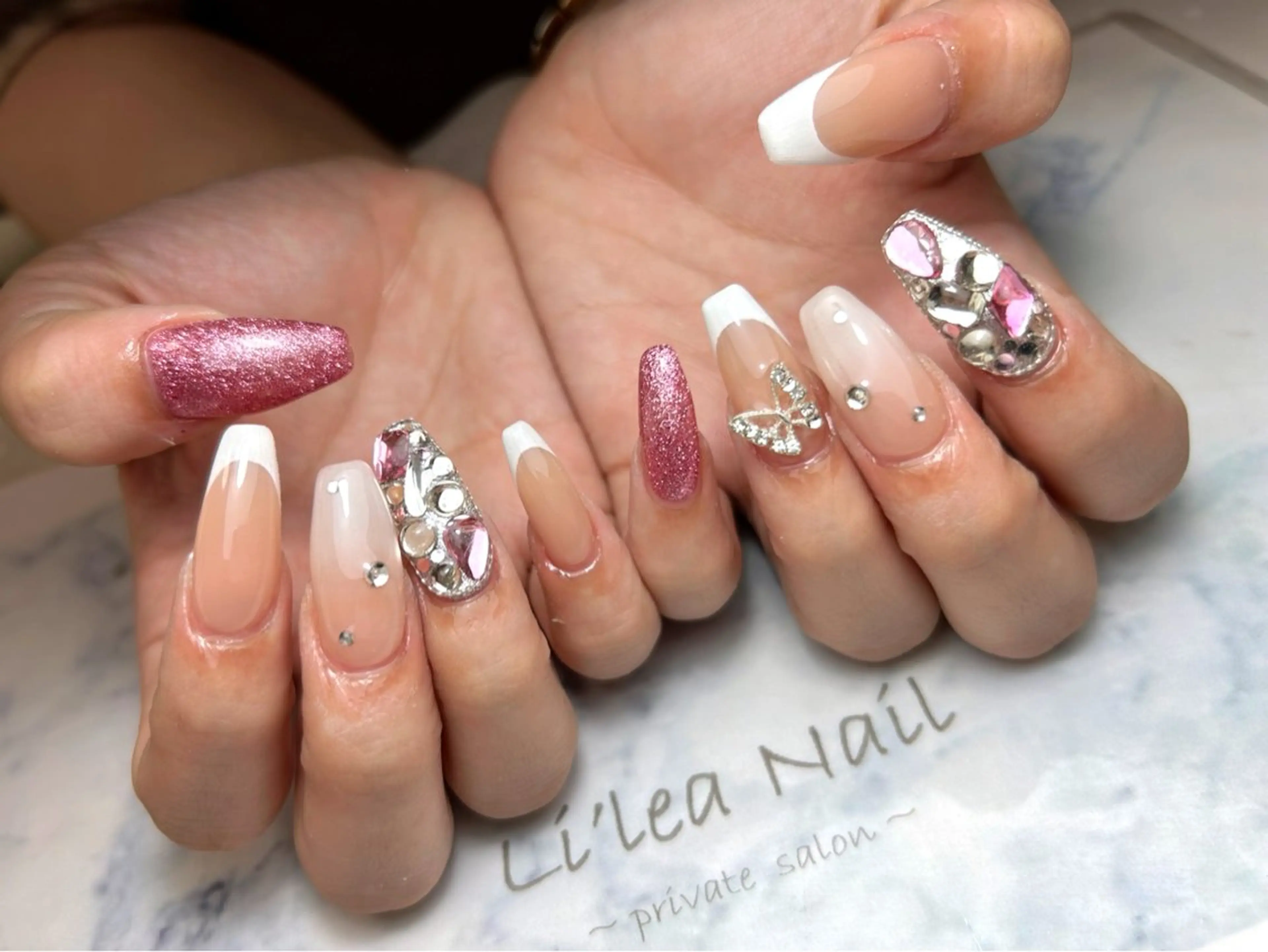 ネイル Li'leaNail AINAのネイルデザイン