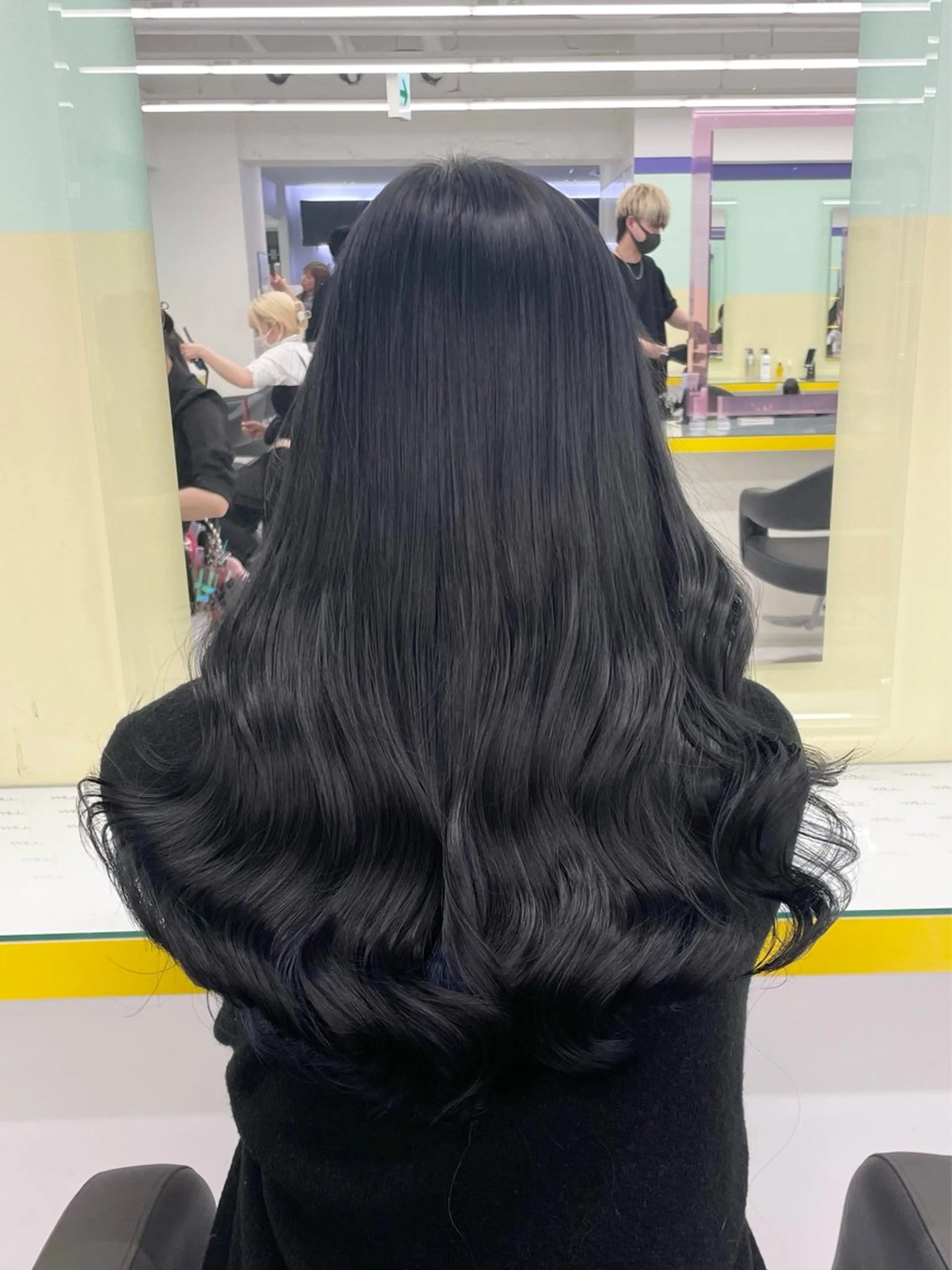 ロング カラー ヘアカラー トリートメント ヘッドスパ ヘアセット 🦋色落ち綺麗カラー メンズYUZU🦋‪のヘアスタイル