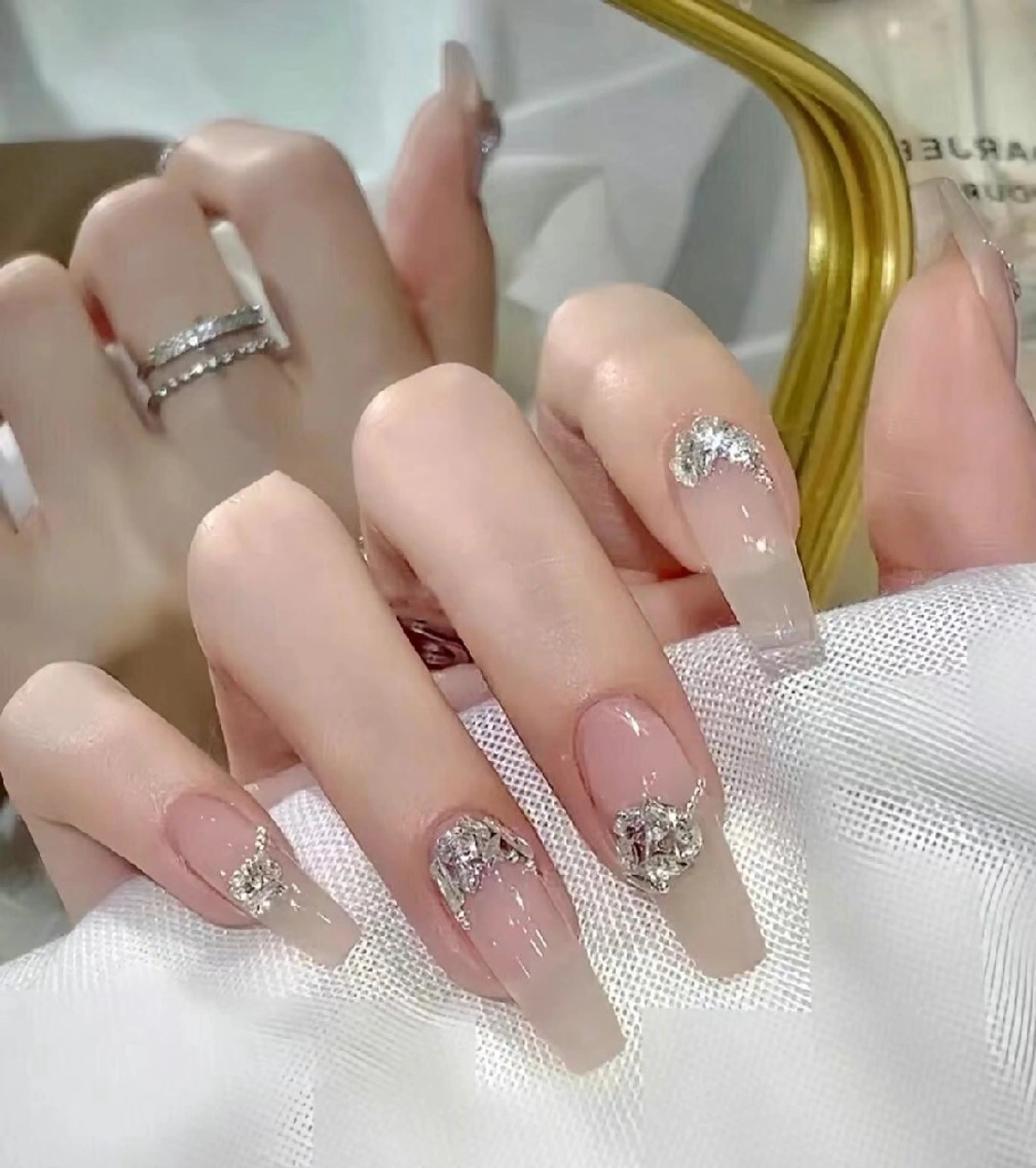 ネイル 安田 友梨のネイルデザイン