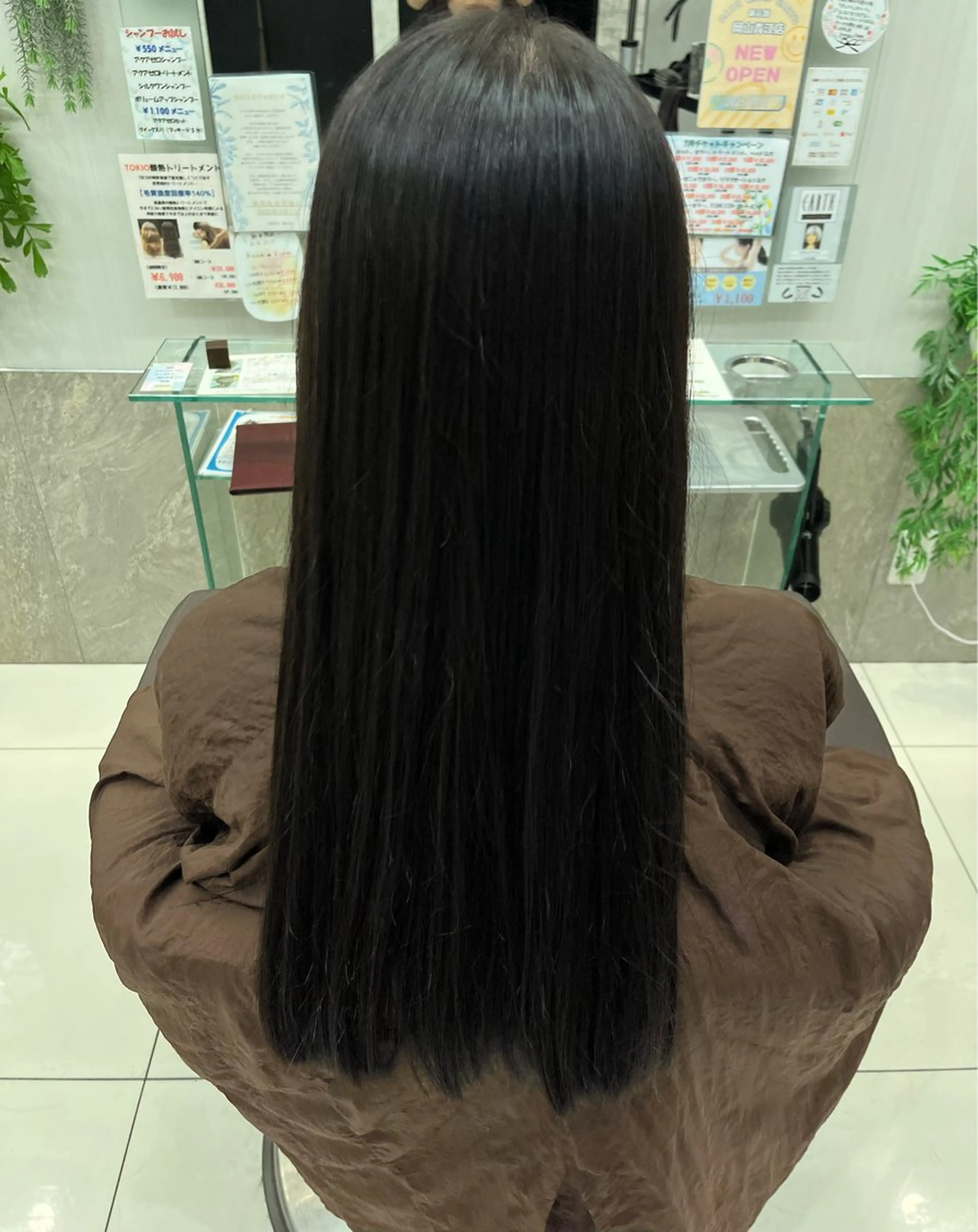 縮毛矯正 EARTH/A 山根 彩夏のヘアスタイル