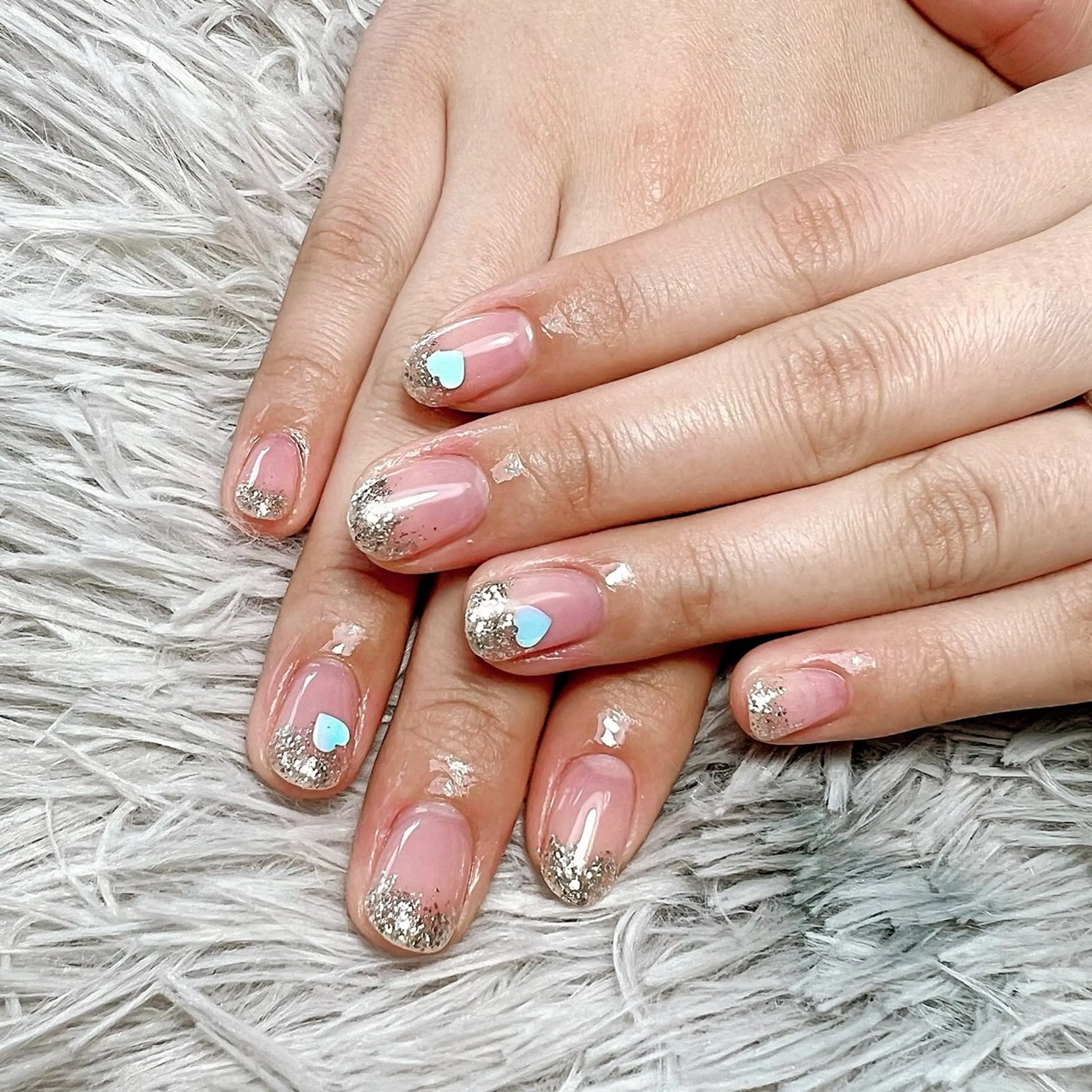 ネイル ジェルネイル ハート ラメ(グリッター) ラメグラデーション バレンタイン ハンドネイル シェヌネイル JURAのネイルデザイン