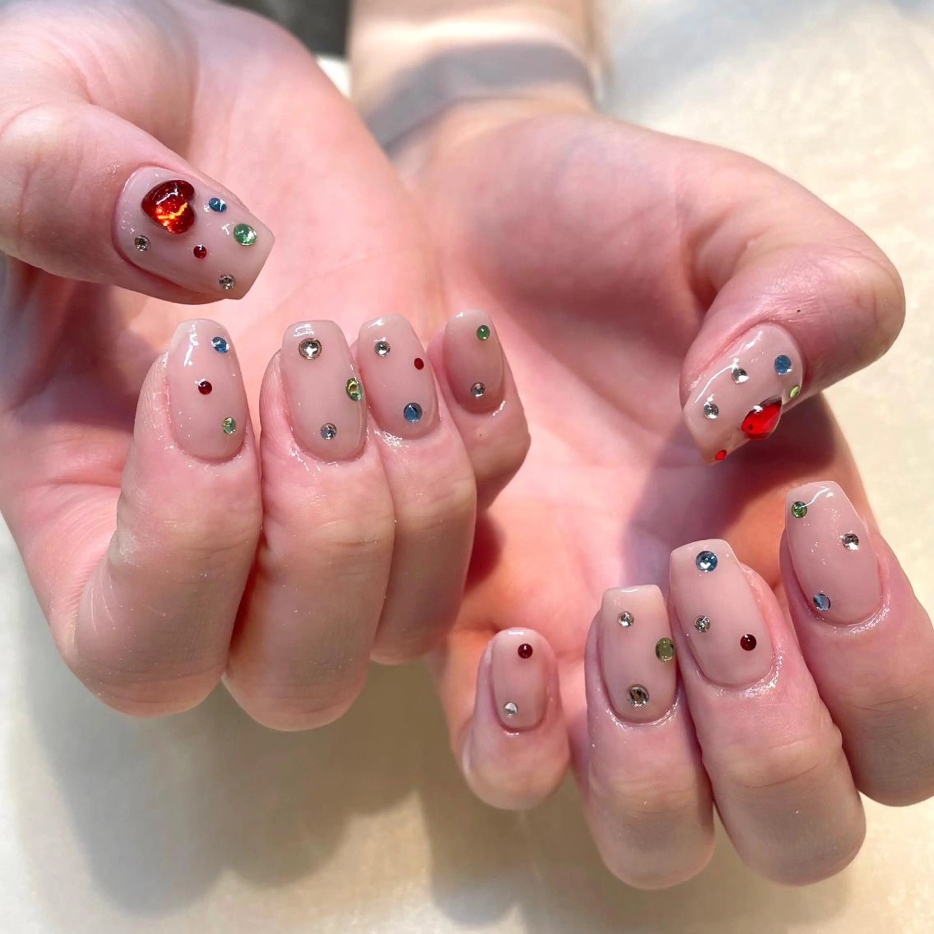 ネイル ハンドネイル 新井 ひなののネイルデザイン