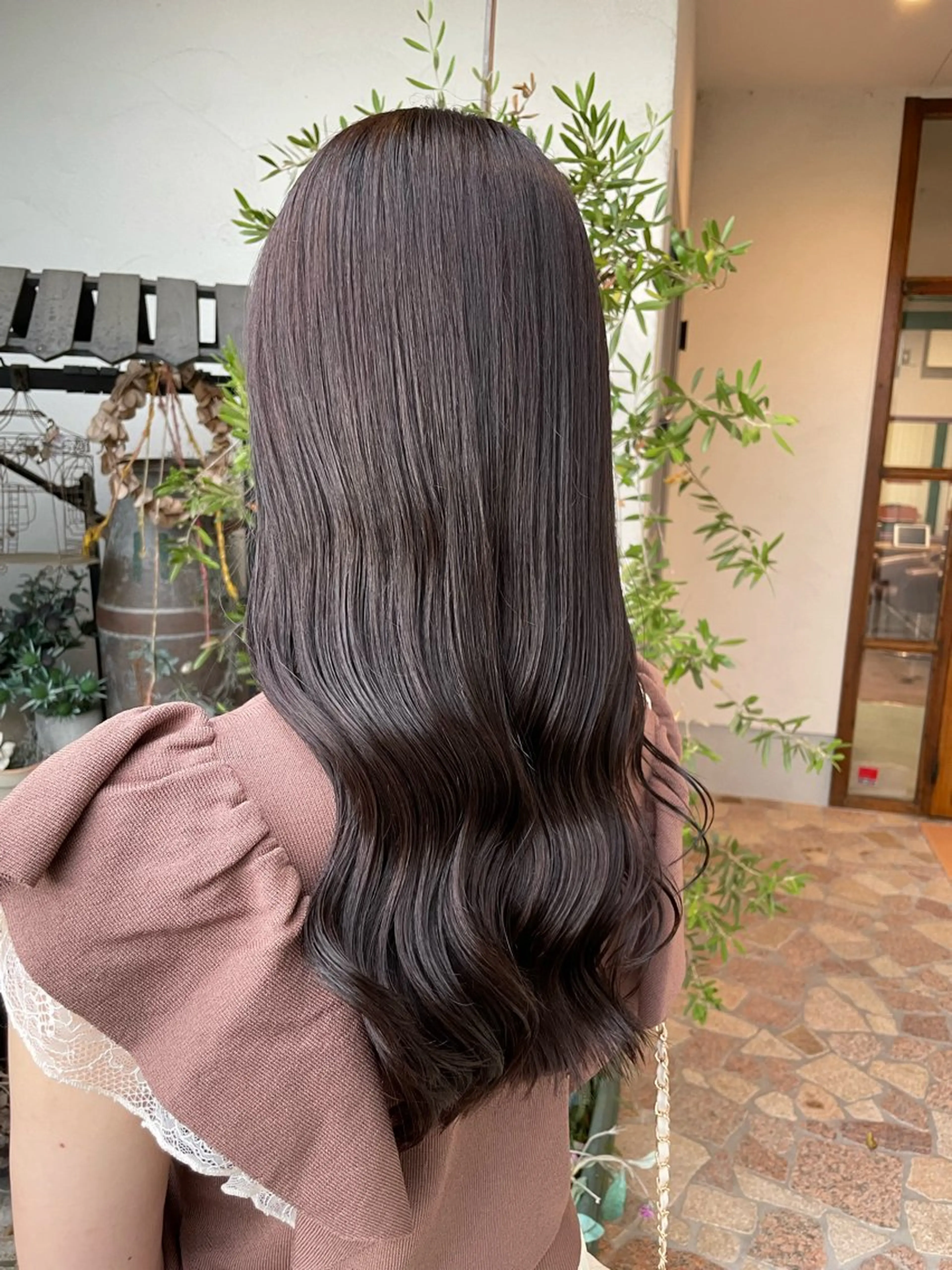 セミロング カラー ブラウンカラー 顔周りカット 山下 襟華のヘアスタイル