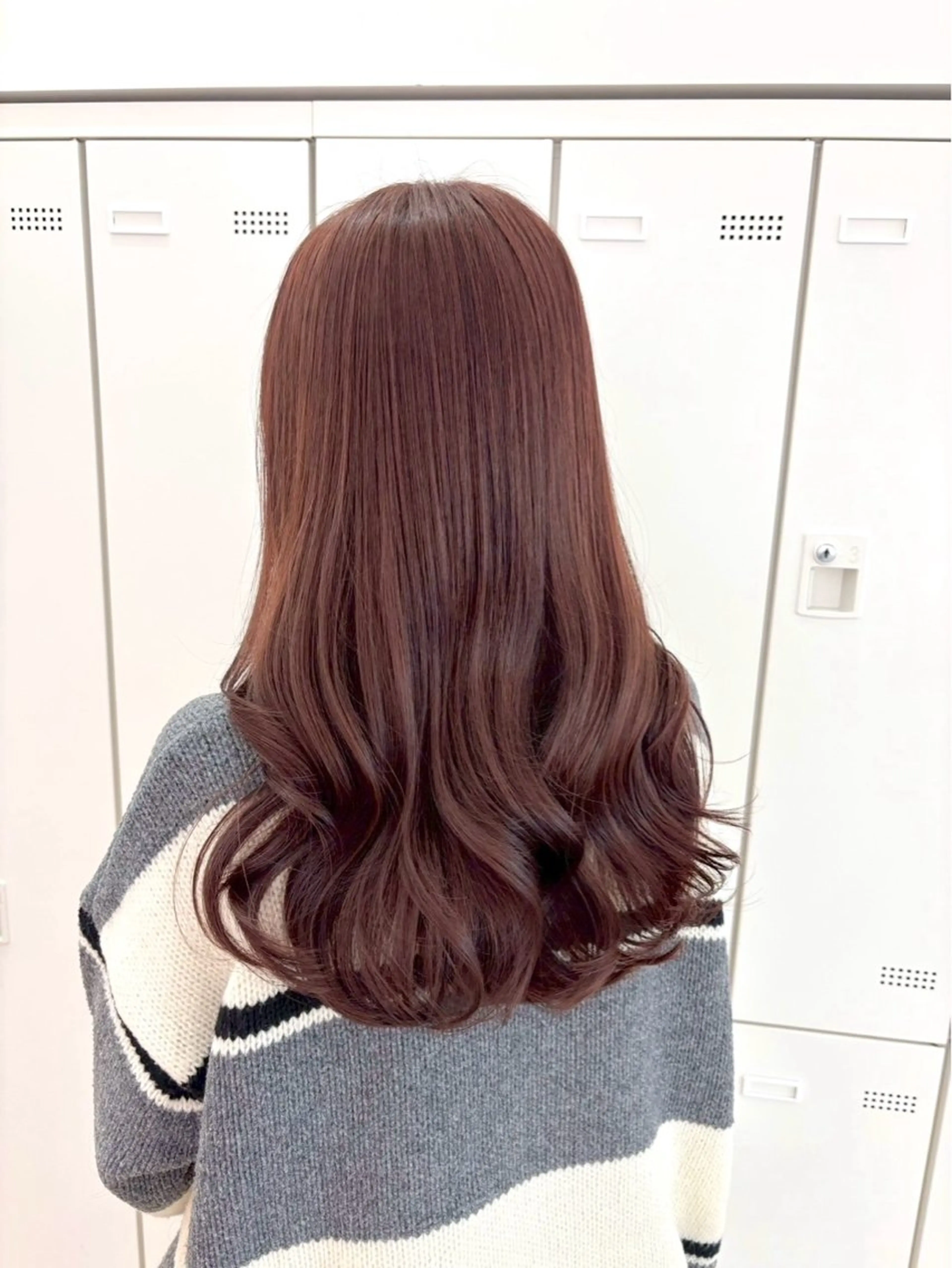 セミロング カラー ParveMix 🩶🫧入江 香名のヘアスタイル