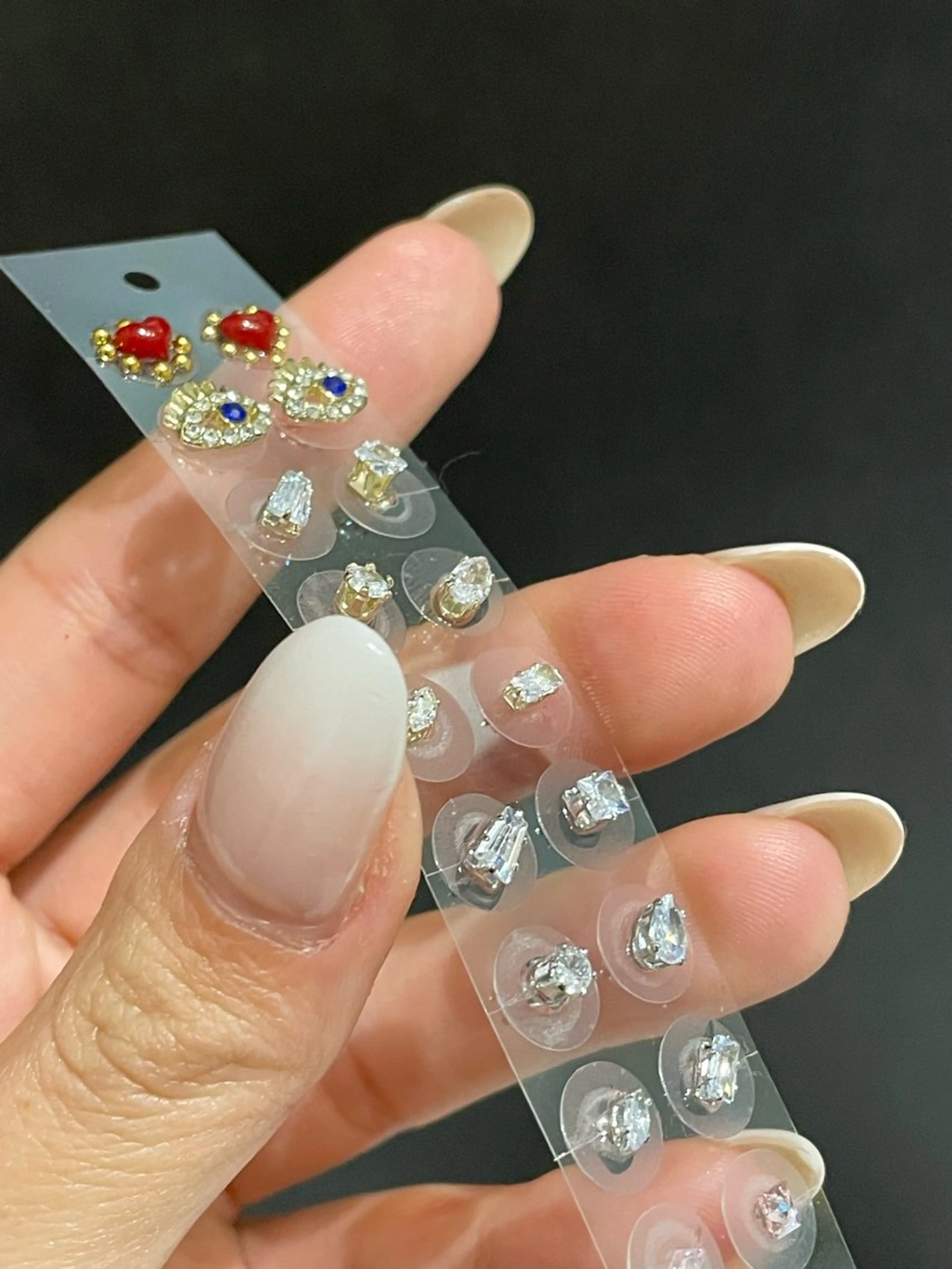 新HBL導入店 smoky beeの眉毛・アイブロウイメージ