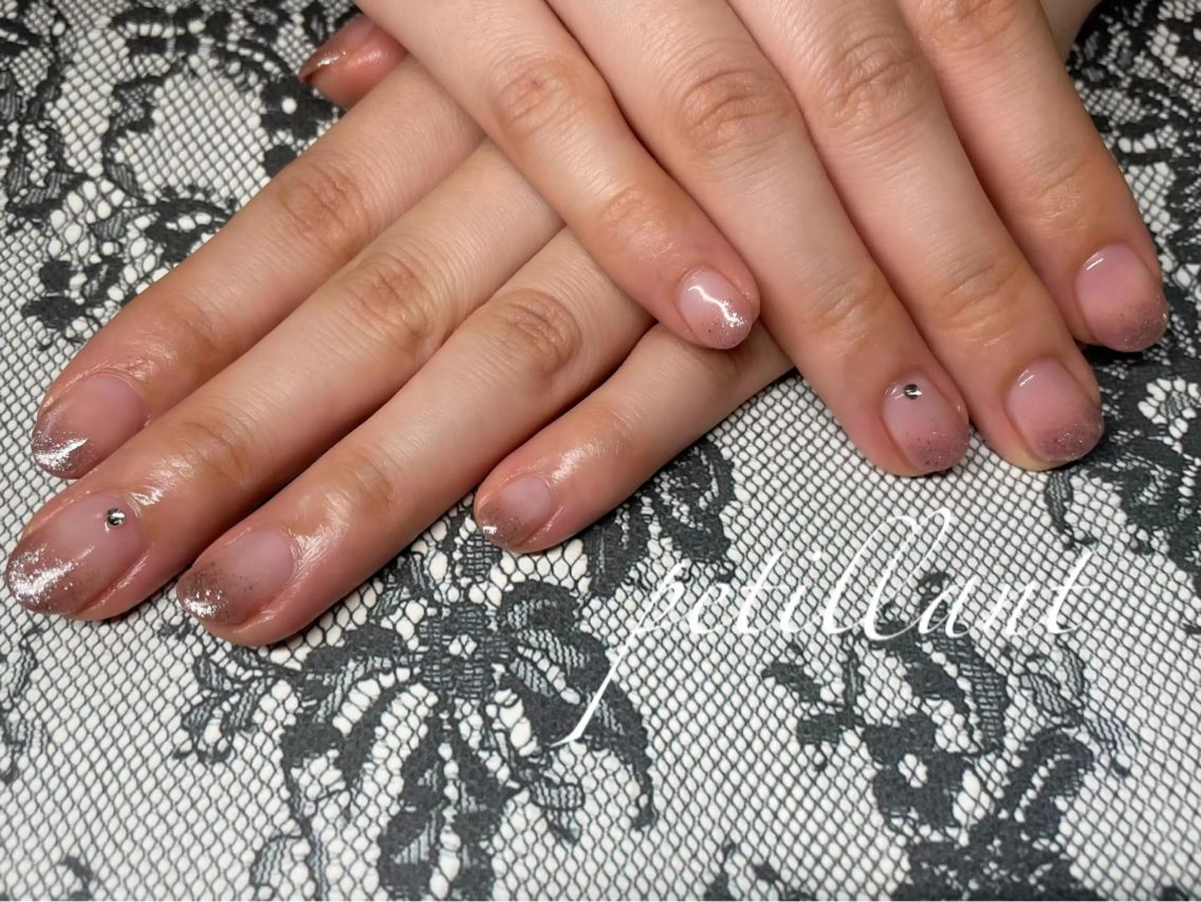 ネイル グラデーション キラキラネイル ラメ(グリッター) ピンク nail salon petillantのネイルデザイン