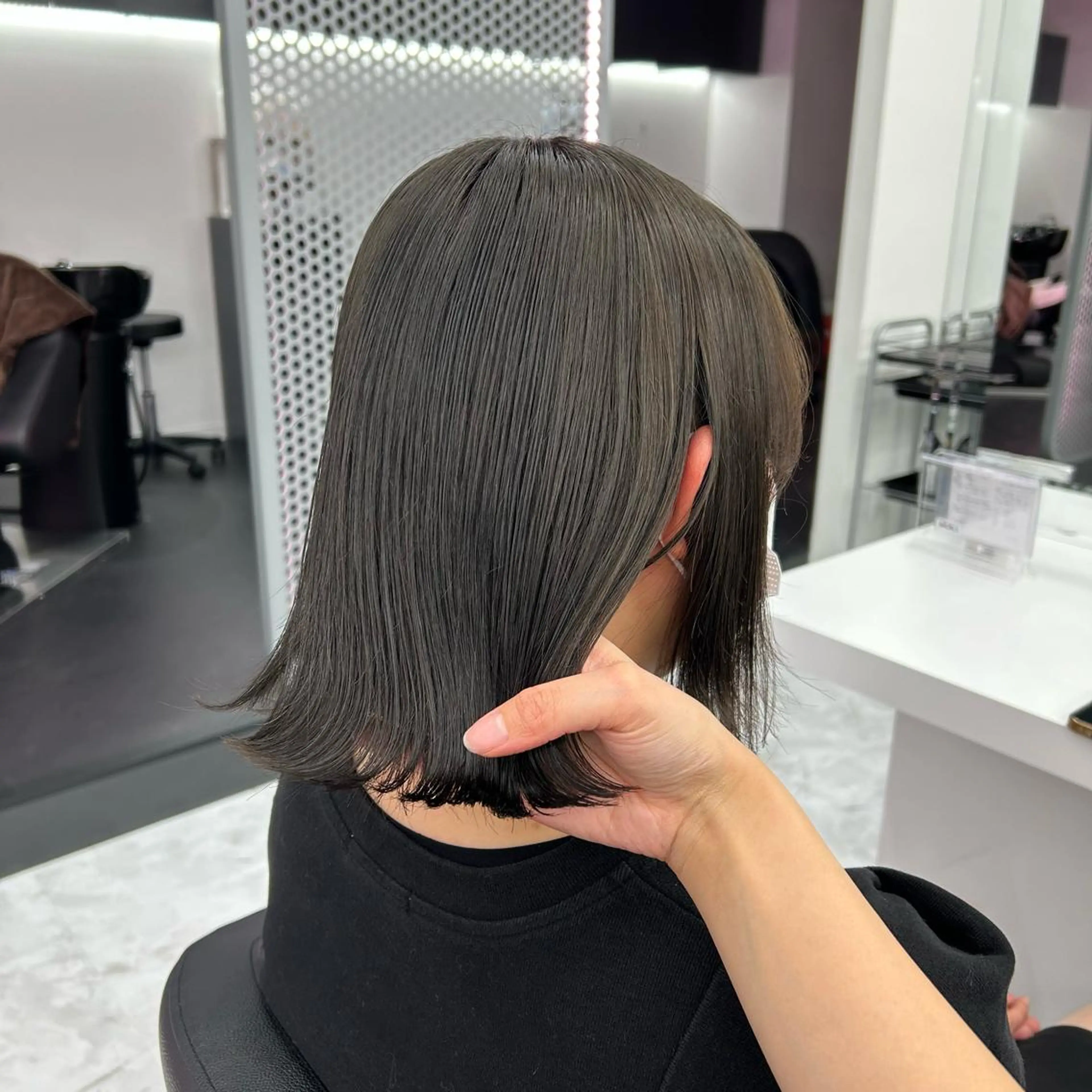 セミロング カラー ヘアアレンジ カット ヘアカラー mai🍑暖色カラー /レイヤー💖のヘアスタイル