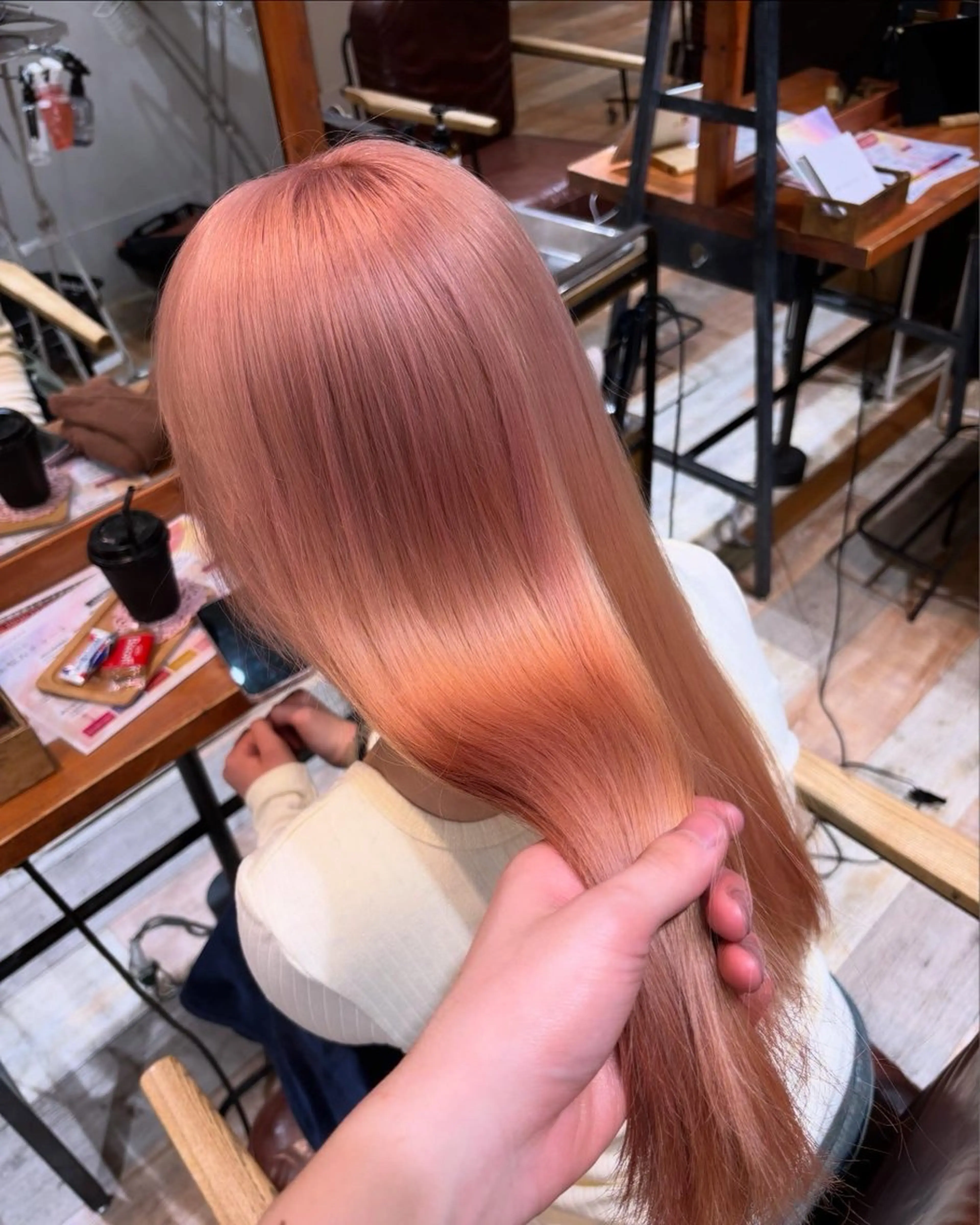 カラー カット ヘアカラー トリートメント ブリーチなしカラー 美髪矯正・清水天空のヘアスタイル