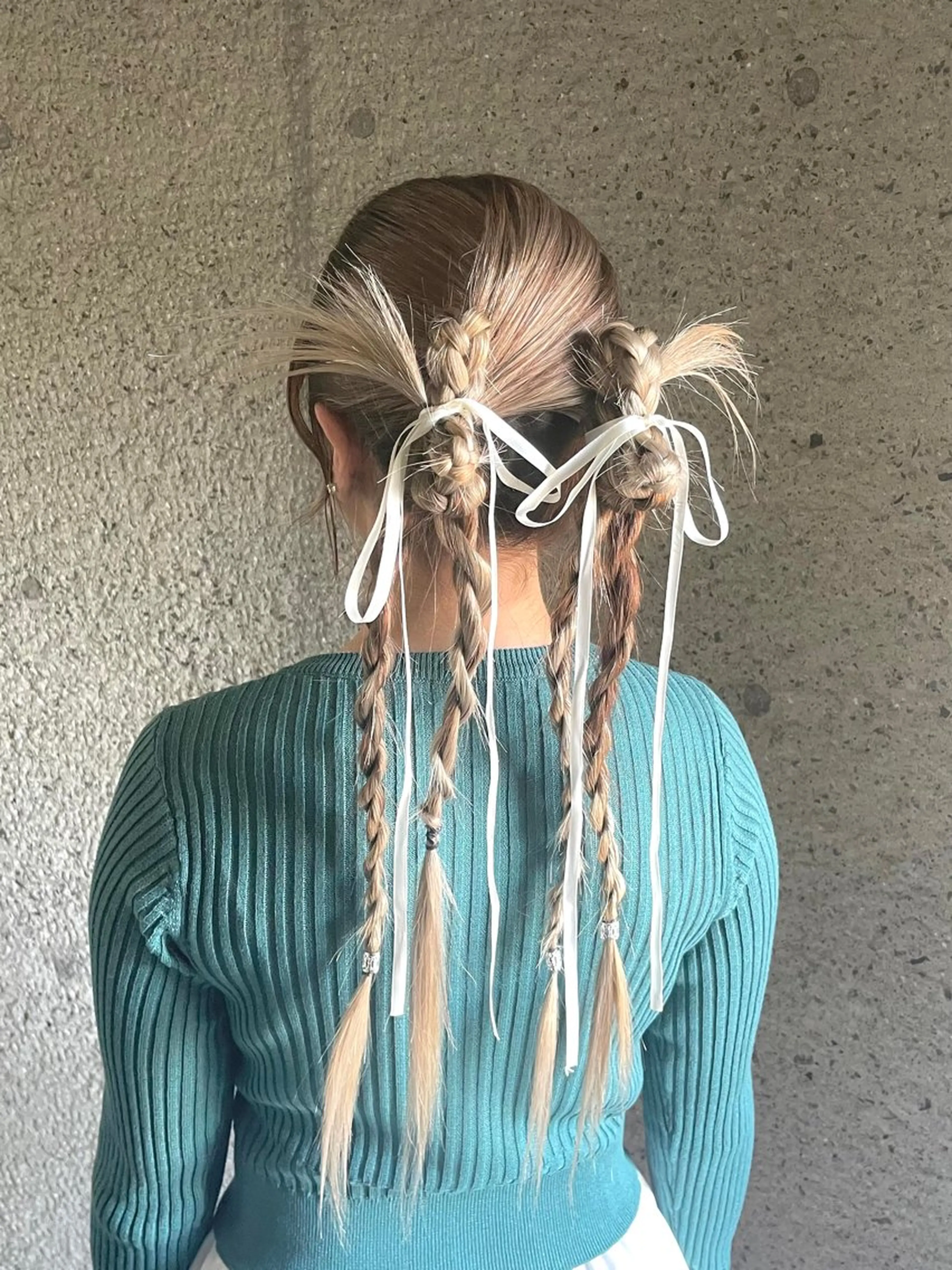 カラー ヘアアレンジ ヘアセット 🦋ハイトーン×ア レンジ💫Leenaのヘアスタイル