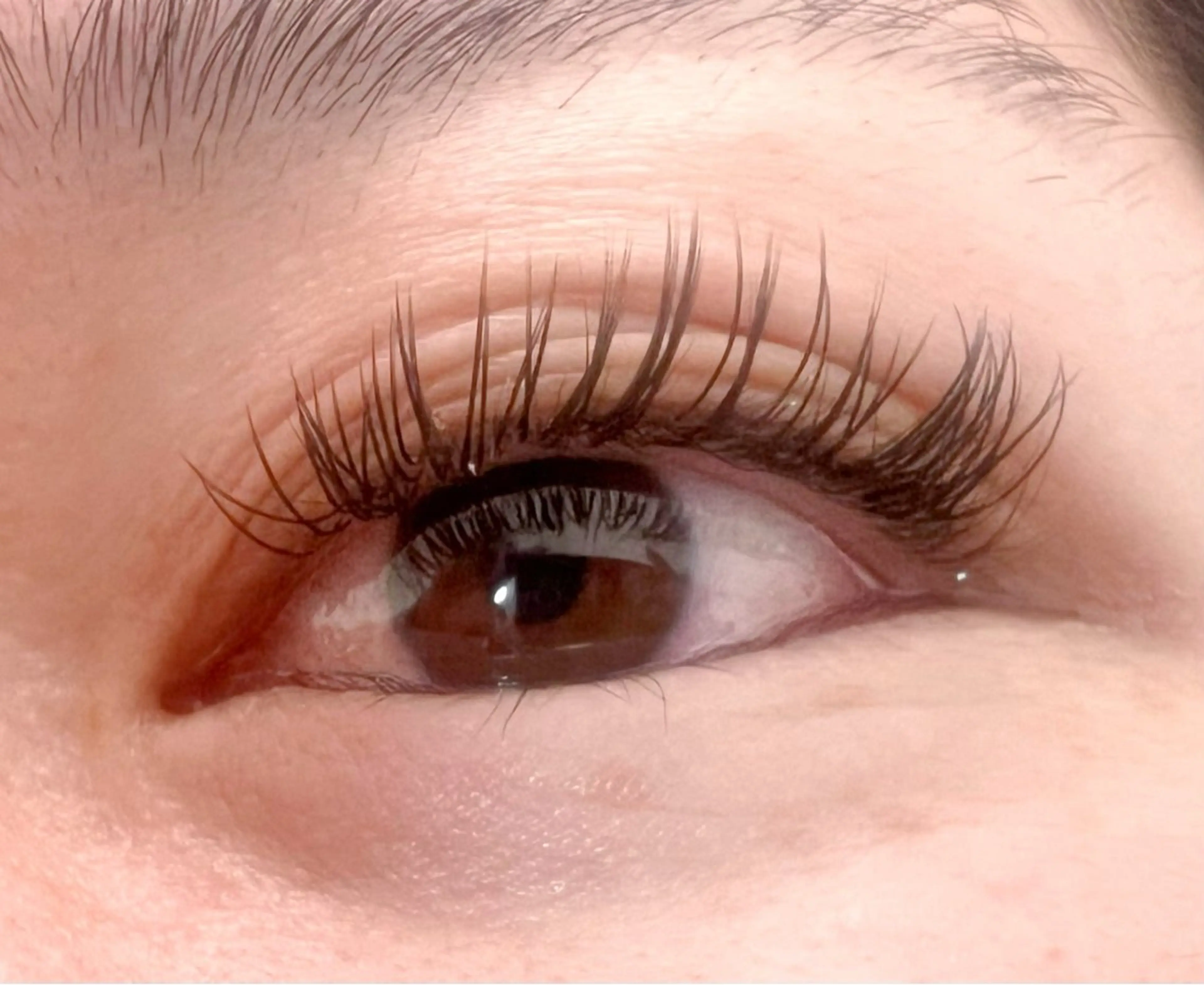 マツエク・マツパ バインドロック フラットラッシュ ナチュラル パリジェンヌラッシュリフト まつげパーマ YK Rinのネイルデザイン