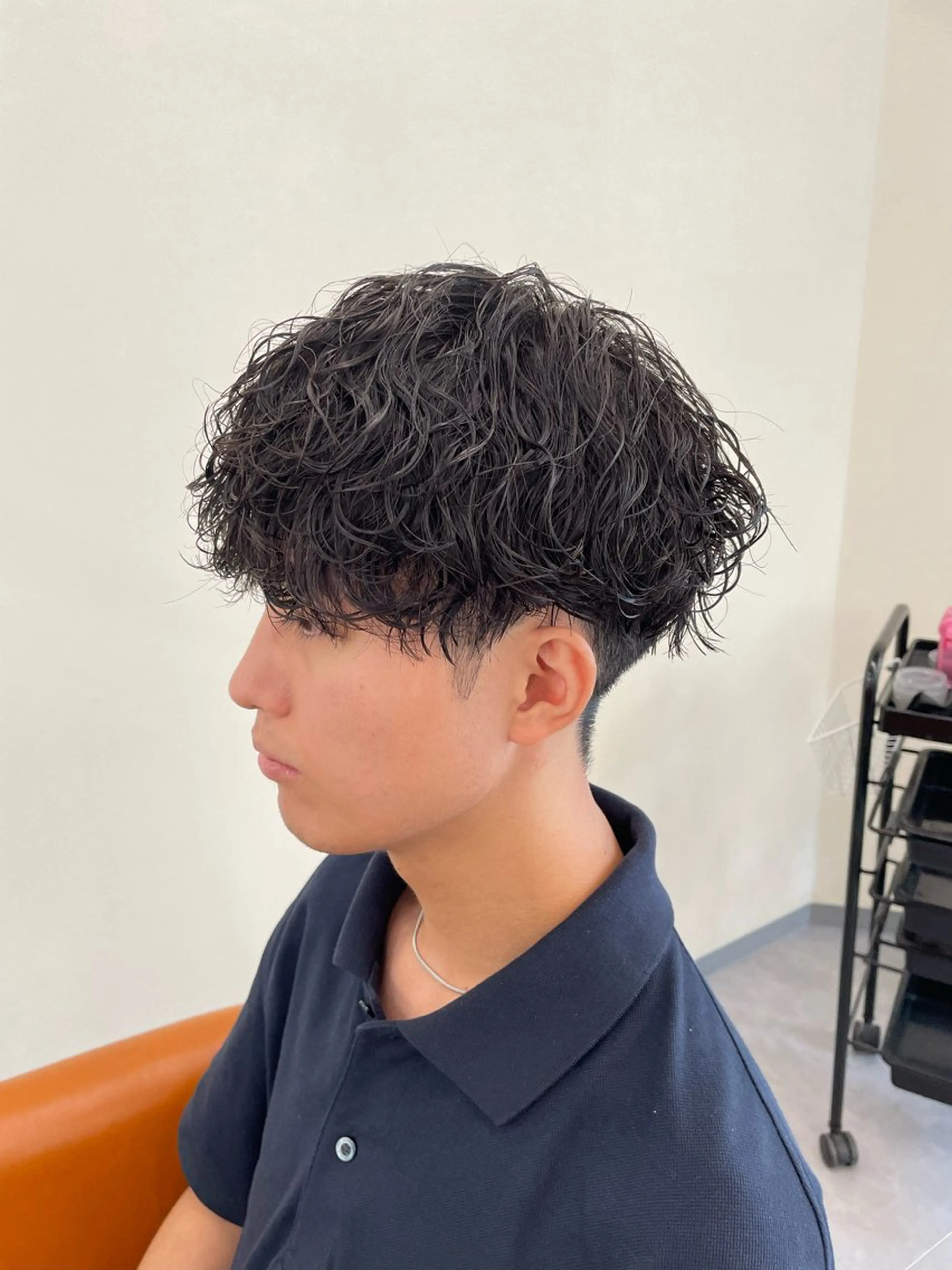 パーマ メンズ センターパート フェードカット マッシュ メンズパーマ メンズツイストパーマ カット パーマ 大阪美容師 井上智博のヘアスタイル