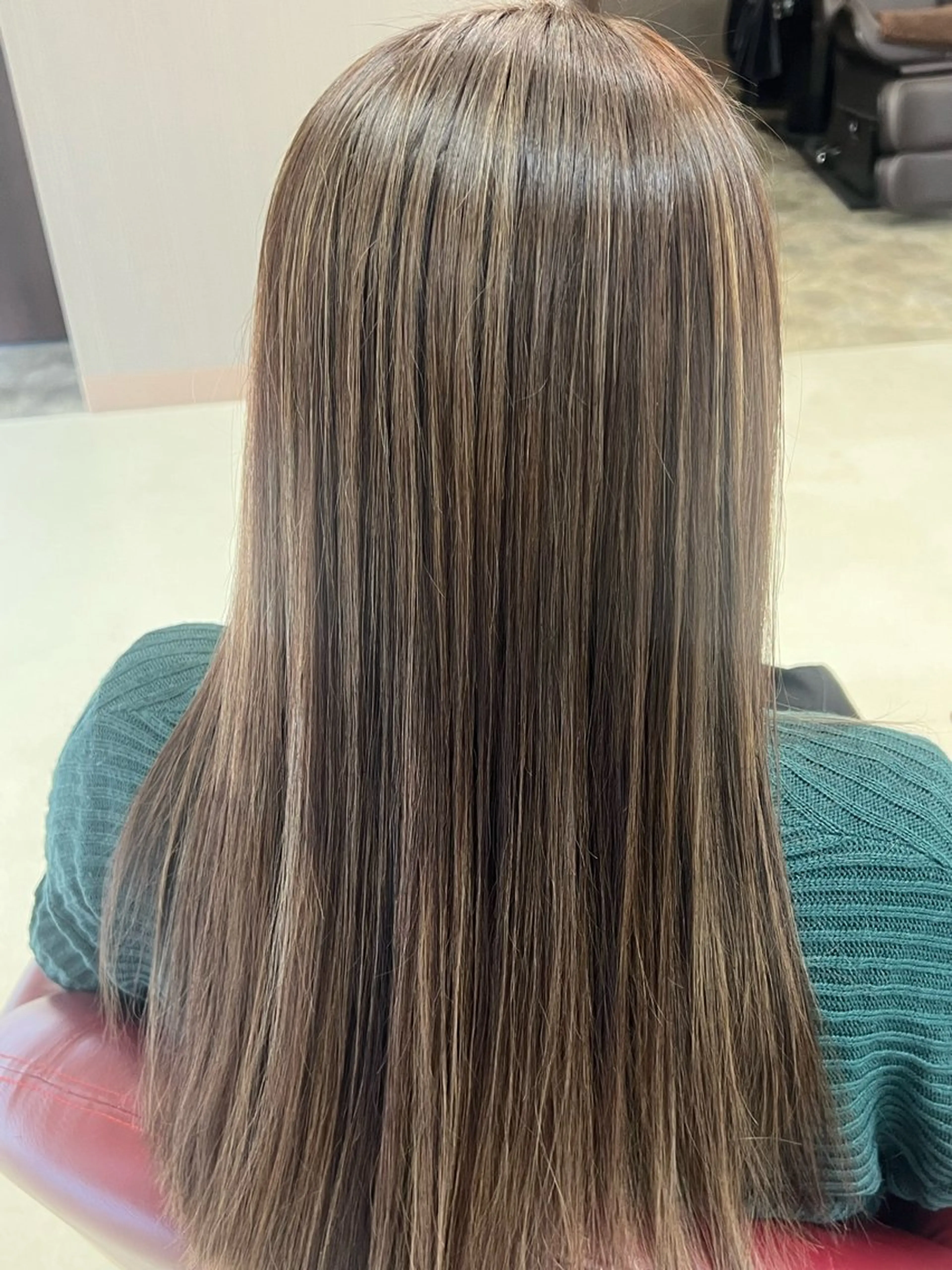 セミロング カラー ハイライトカラー ハイライト KEN 🌟のヘアスタイル